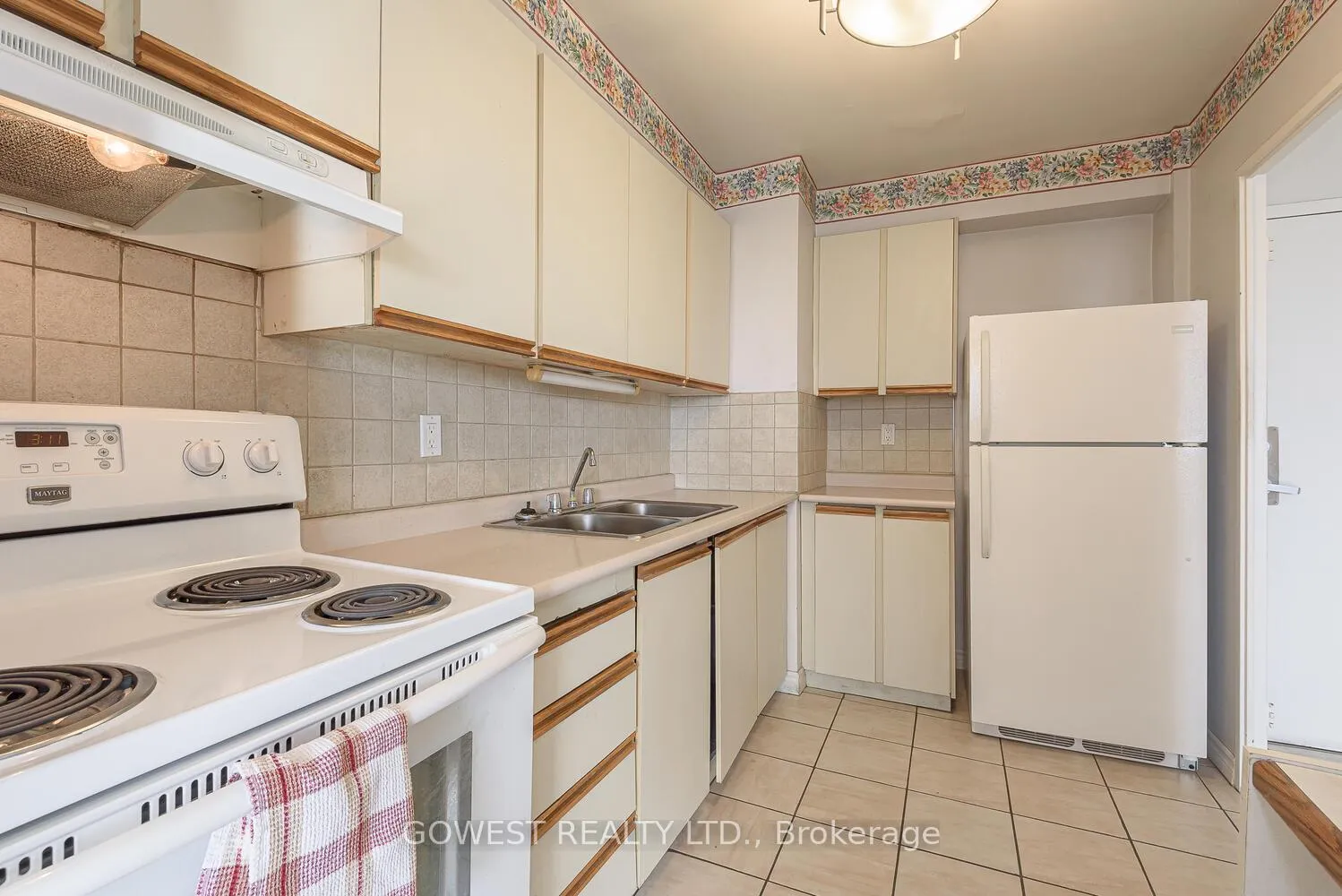 Photo 15 of Unit 1006, 1 Massey Square, Toronto, Crescent Town — HOMEH
