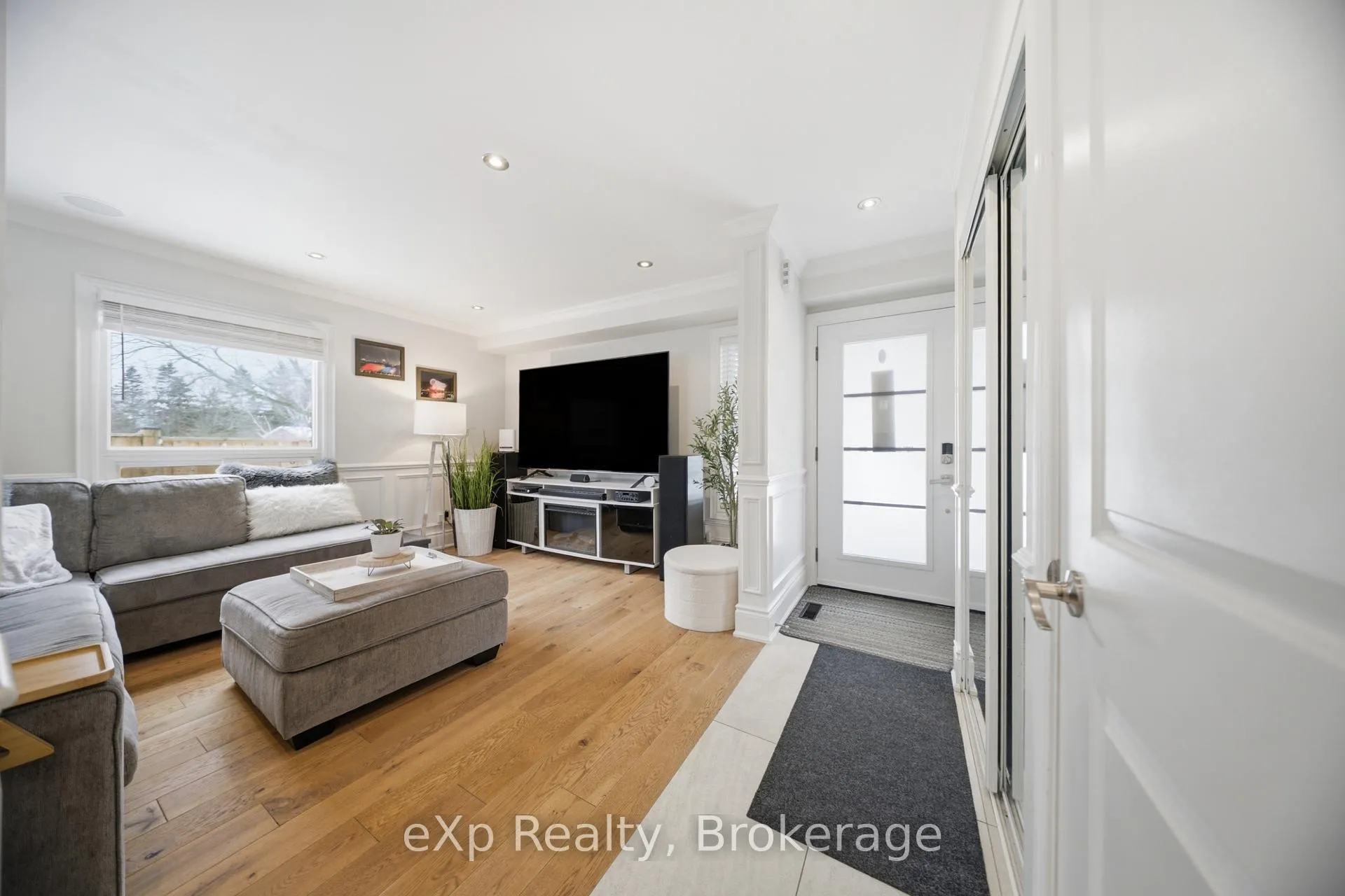 Photo 5 of 43 Kipling Crescent, Ajax, South West — HOMEH