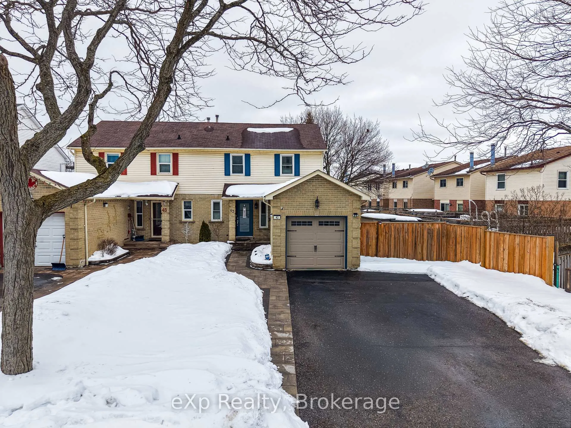 Photo 39 of 43 Kipling Crescent, Ajax, South West — HOMEH