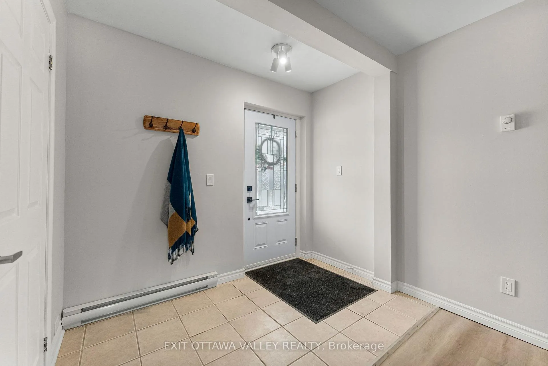 Photo 4 of 80 Hunter Street, Pembroke — HOMEH