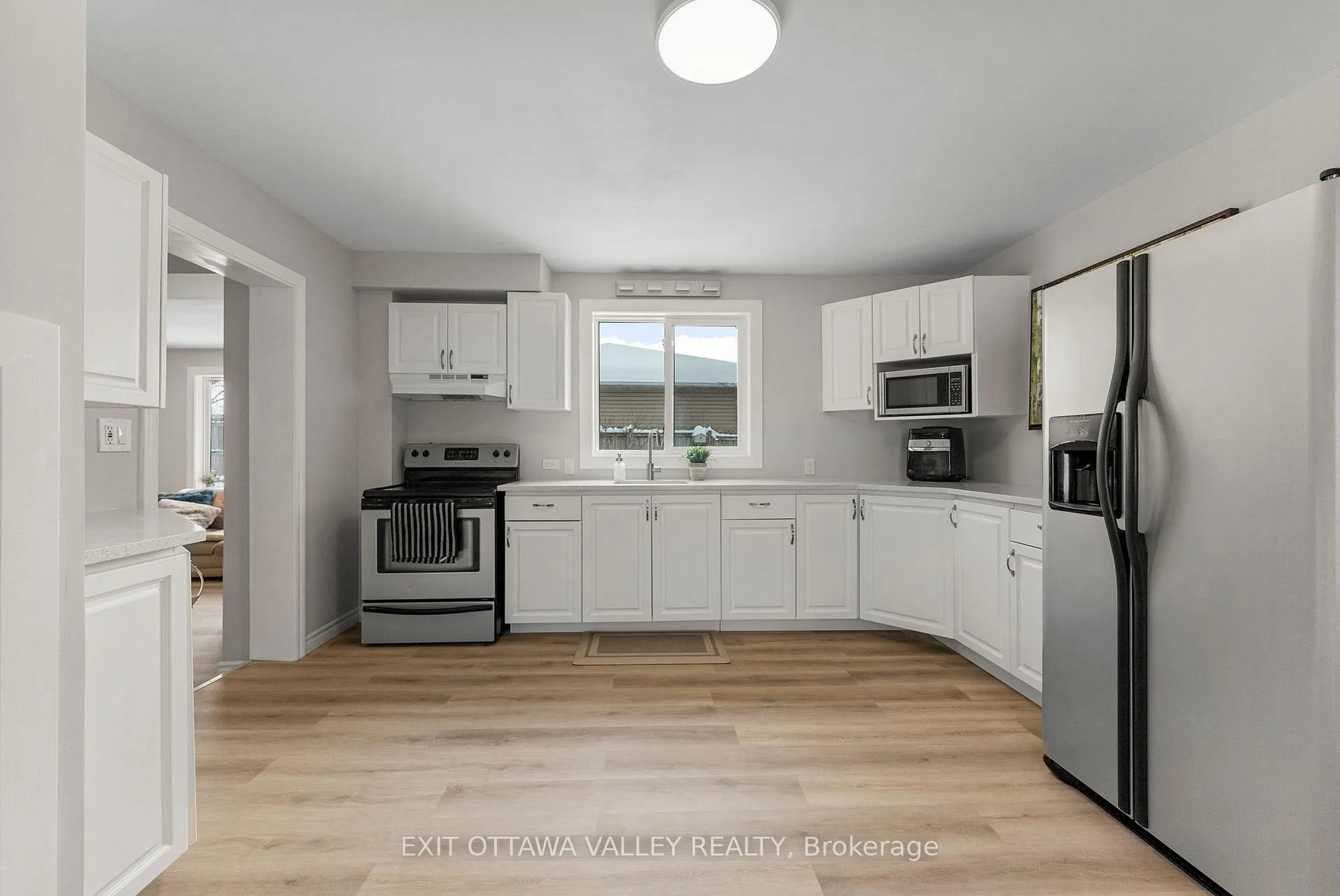 Photo 8 of 80 Hunter Street, Pembroke — HOMEH