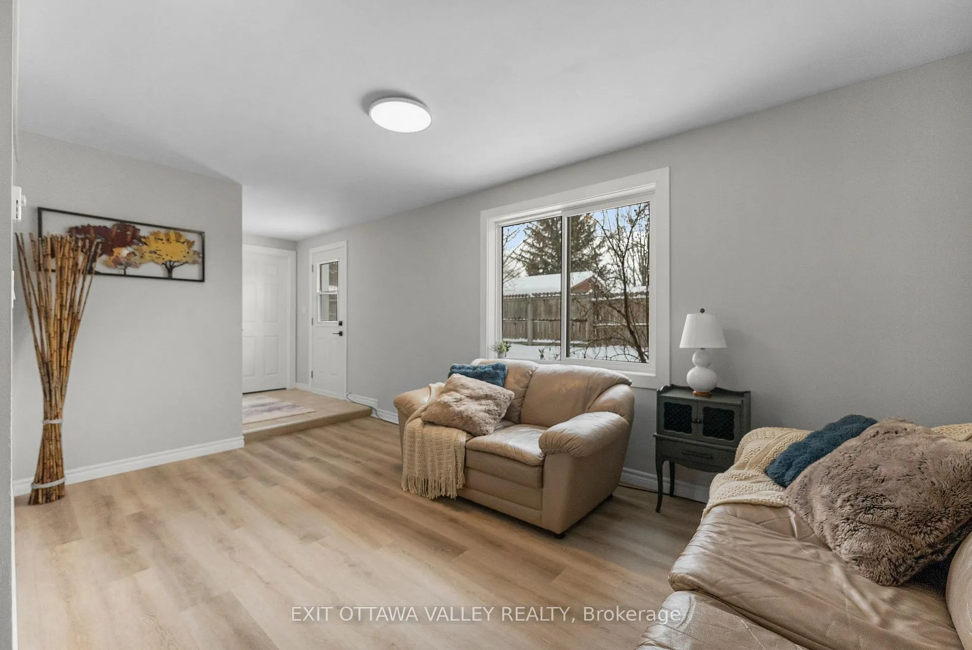 Photo 11 of 80 Hunter Street, Pembroke — HOMEH