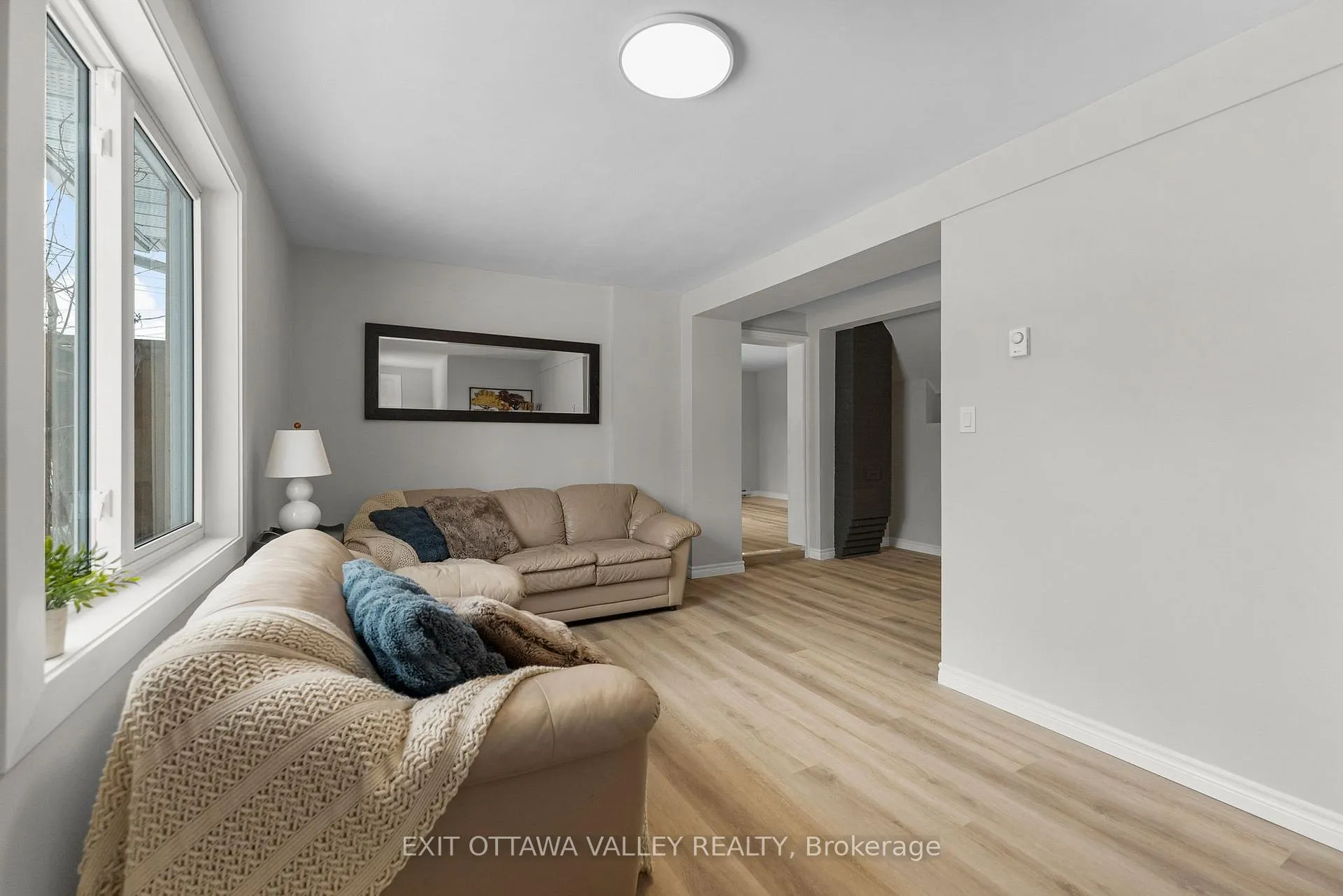 Photo 12 of 80 Hunter Street, Pembroke — HOMEH