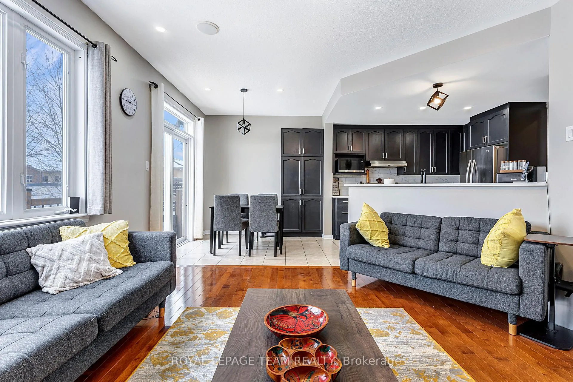 Photo 11 of 276 Harthill Way, Ottawa, Barrhaven - Heritage Park — HOMEH