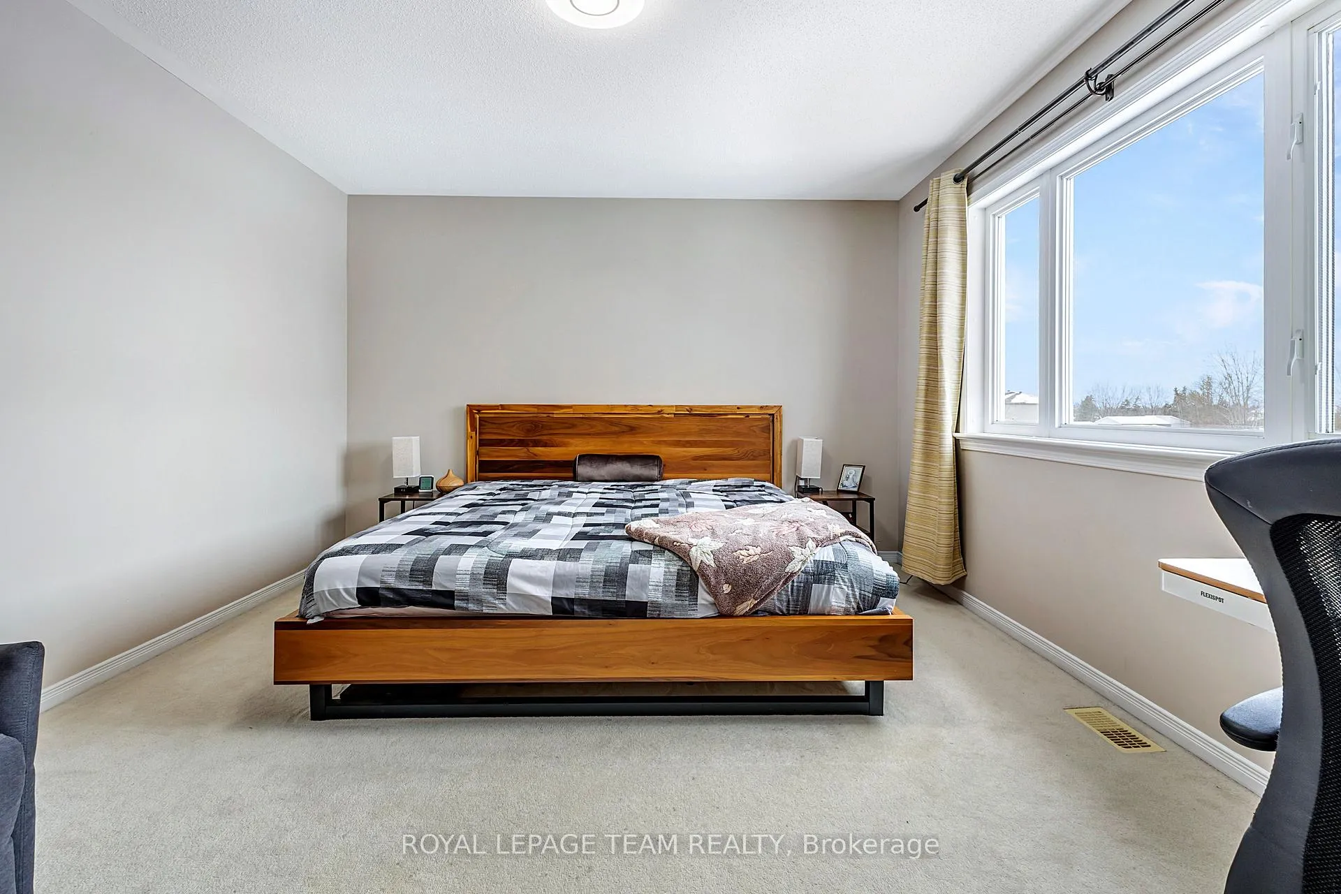 Photo 17 of 276 Harthill Way, Ottawa, Barrhaven - Heritage Park — HOMEH