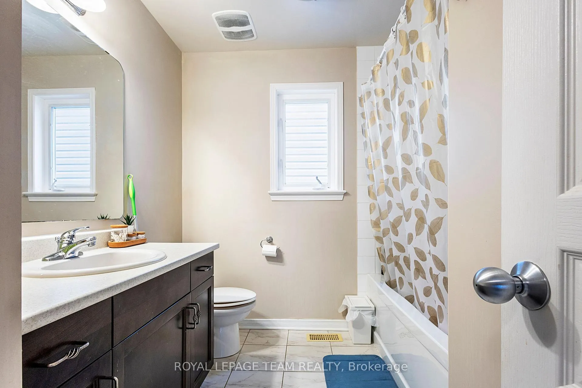 Photo 25 of 276 Harthill Way, Ottawa, Barrhaven - Heritage Park — HOMEH