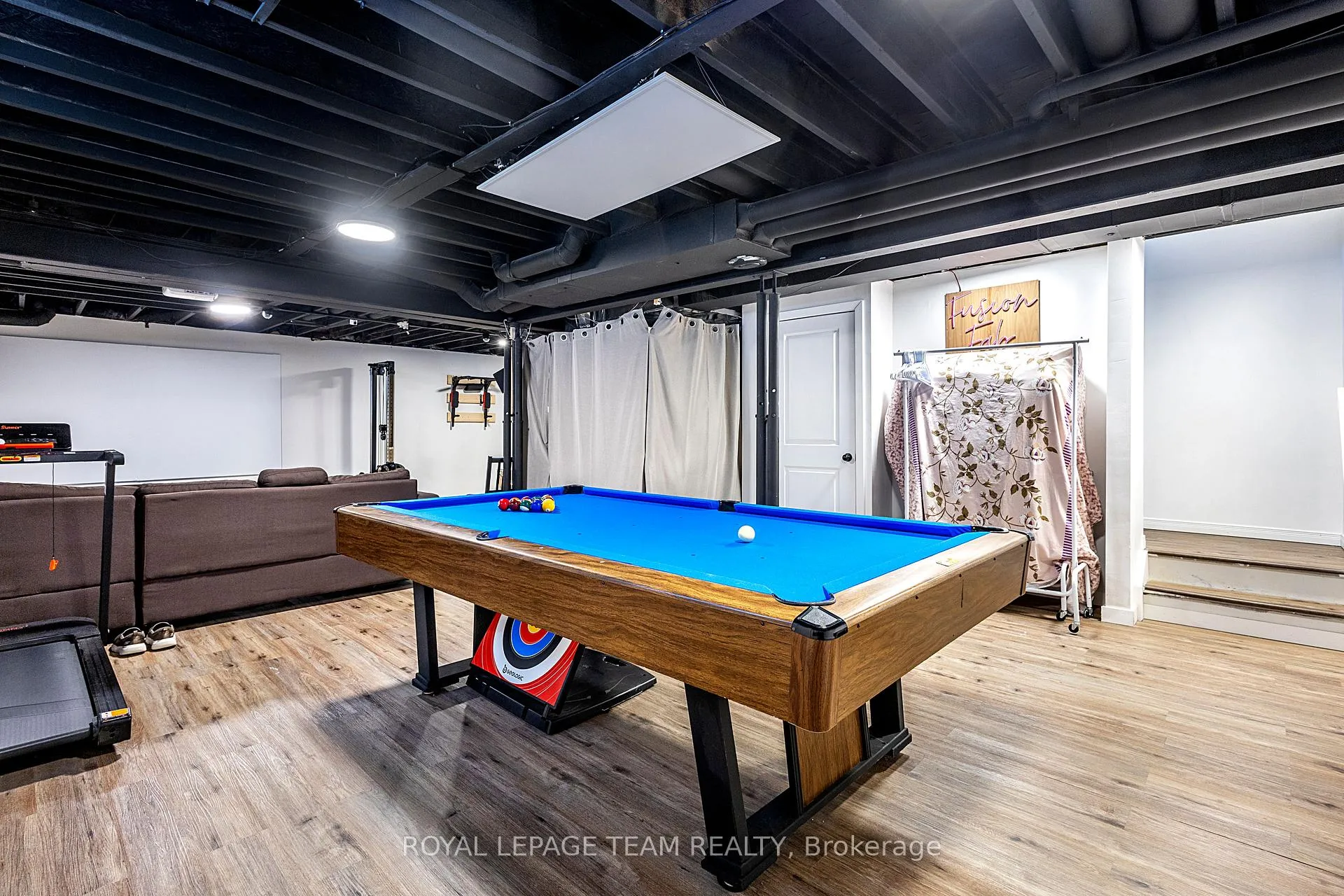 Photo 29 of 276 Harthill Way, Ottawa, Barrhaven - Heritage Park — HOMEH