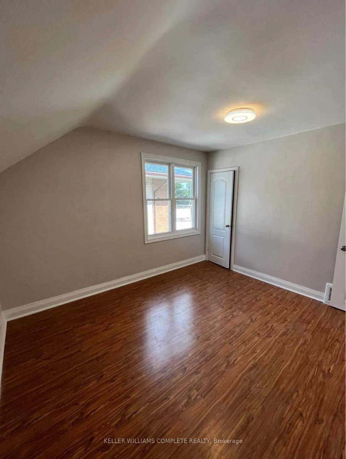Photo 9 of 6083 Dunn Street, Niagara Falls, Dorchester — HOMEH