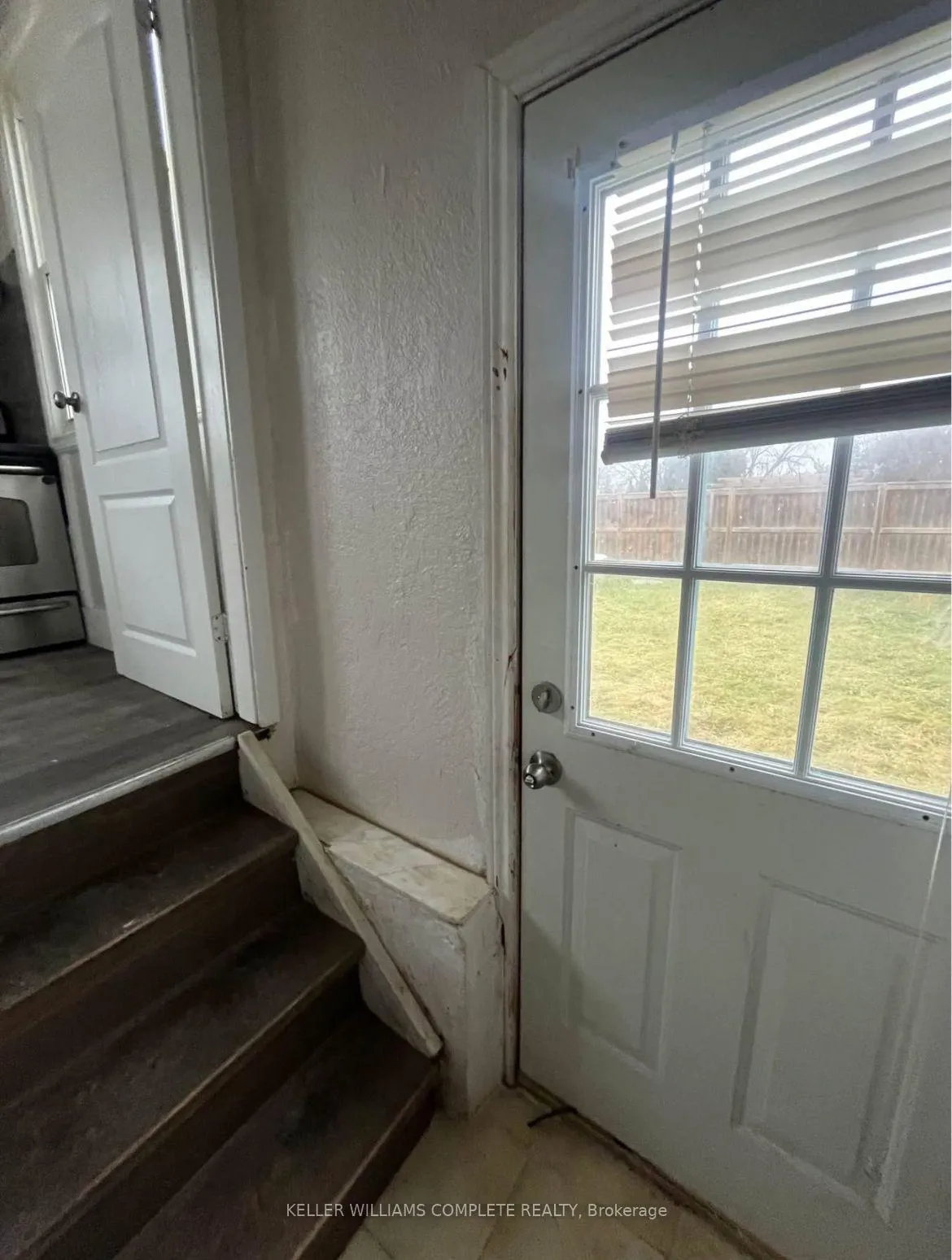 Photo 12 of 6083 Dunn Street, Niagara Falls, Dorchester — HOMEH