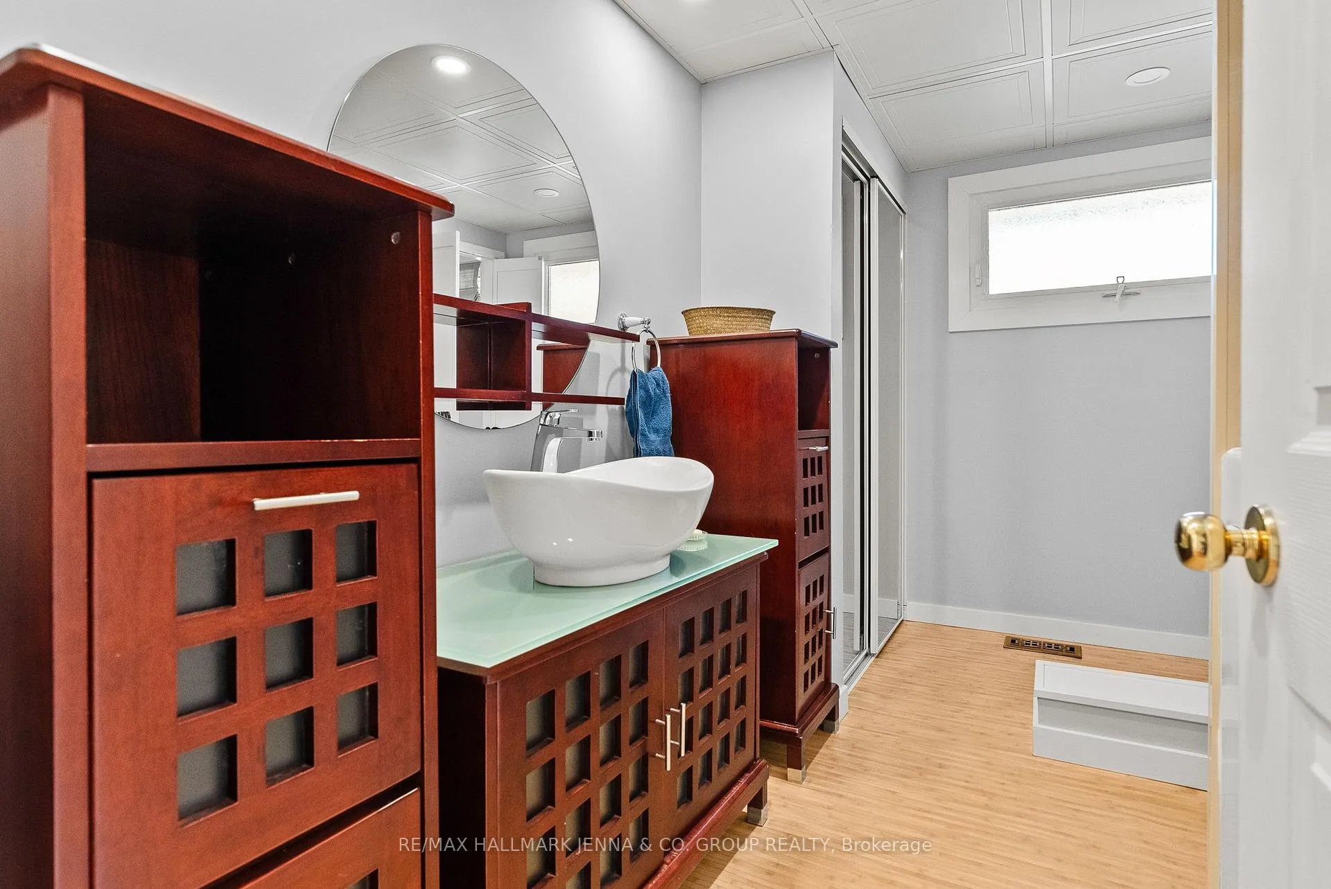 Photo 16 of 13 Pinepoint Drive, Ottawa, Lynwood Village — HOMEH