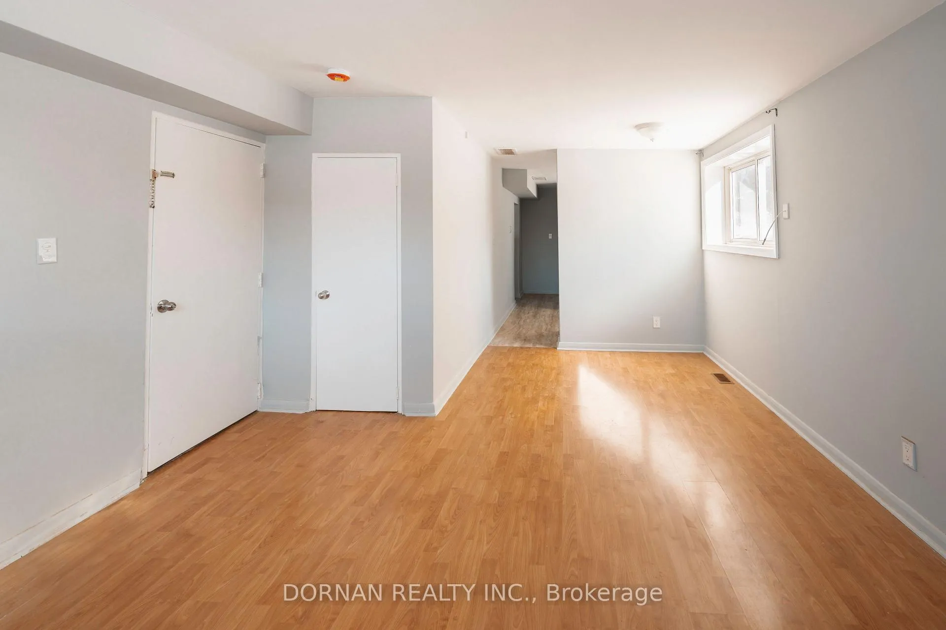 Photo 3 of Unit 1, 1061 Ravine Road, Oshawa, Lakeview — HOMEH