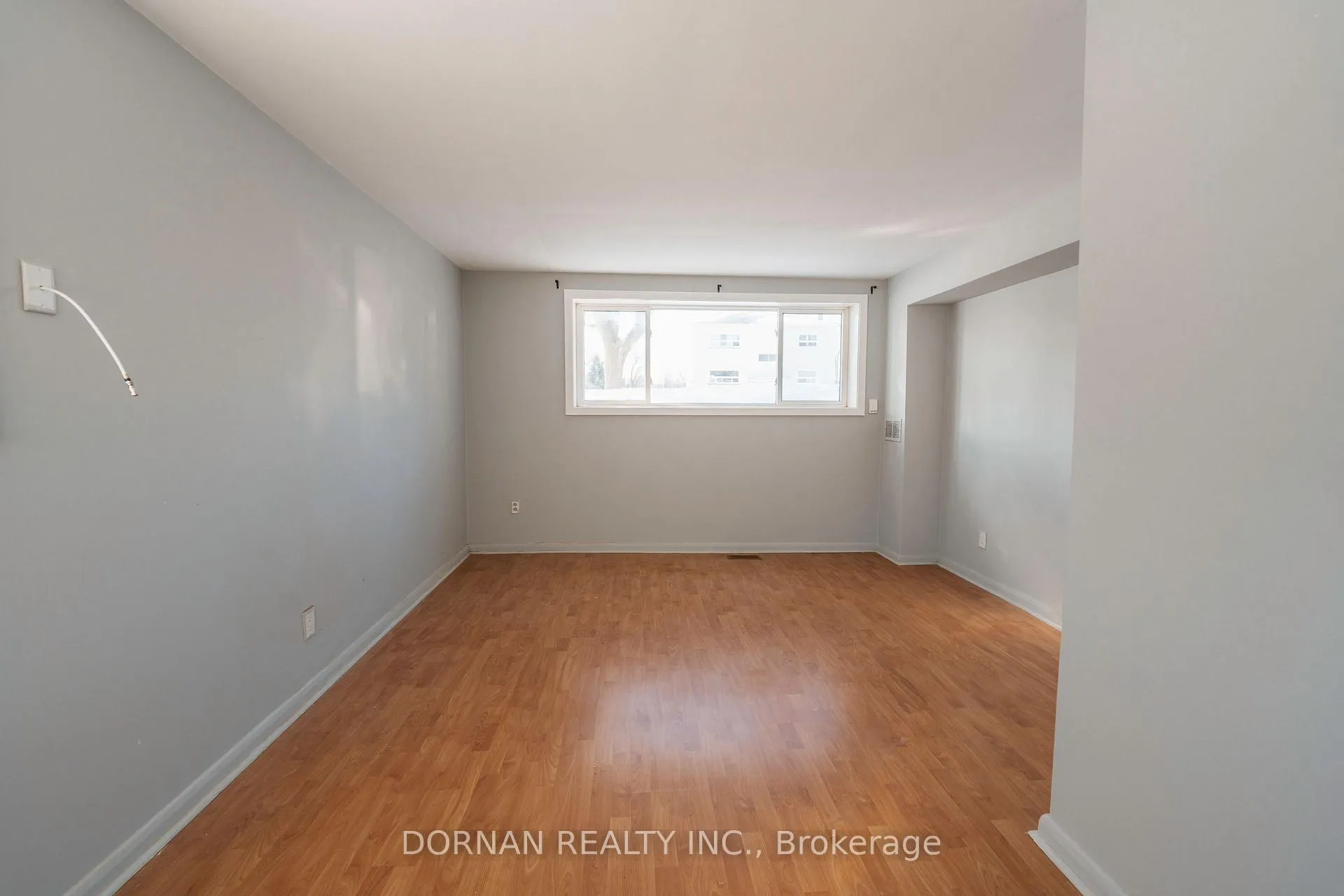 Photo 4 of Unit 1, 1061 Ravine Road, Oshawa, Lakeview — HOMEH