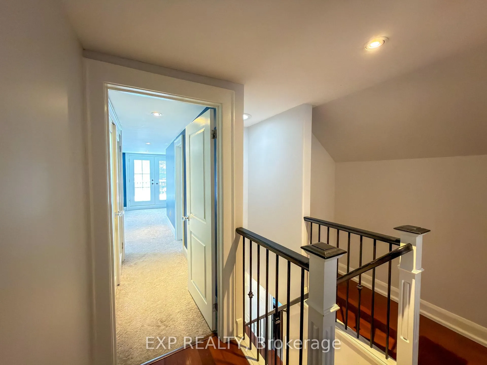 Photo 12 of 451 Westmount Drive, London, South C — HOMEH