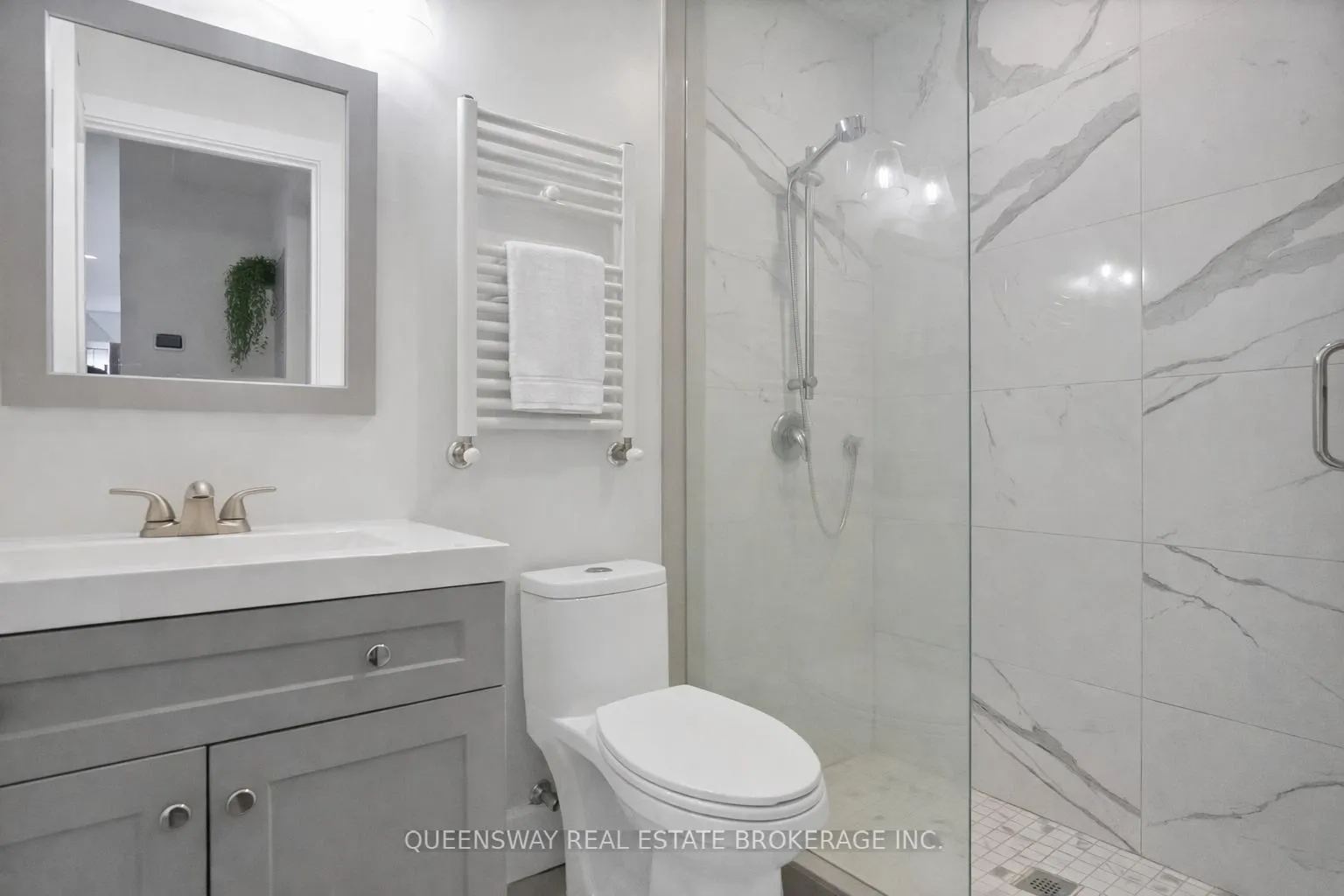 Photo 6 of Unit 3A, 352 Main Street N, Markham, Old Markham Village — HOMEH