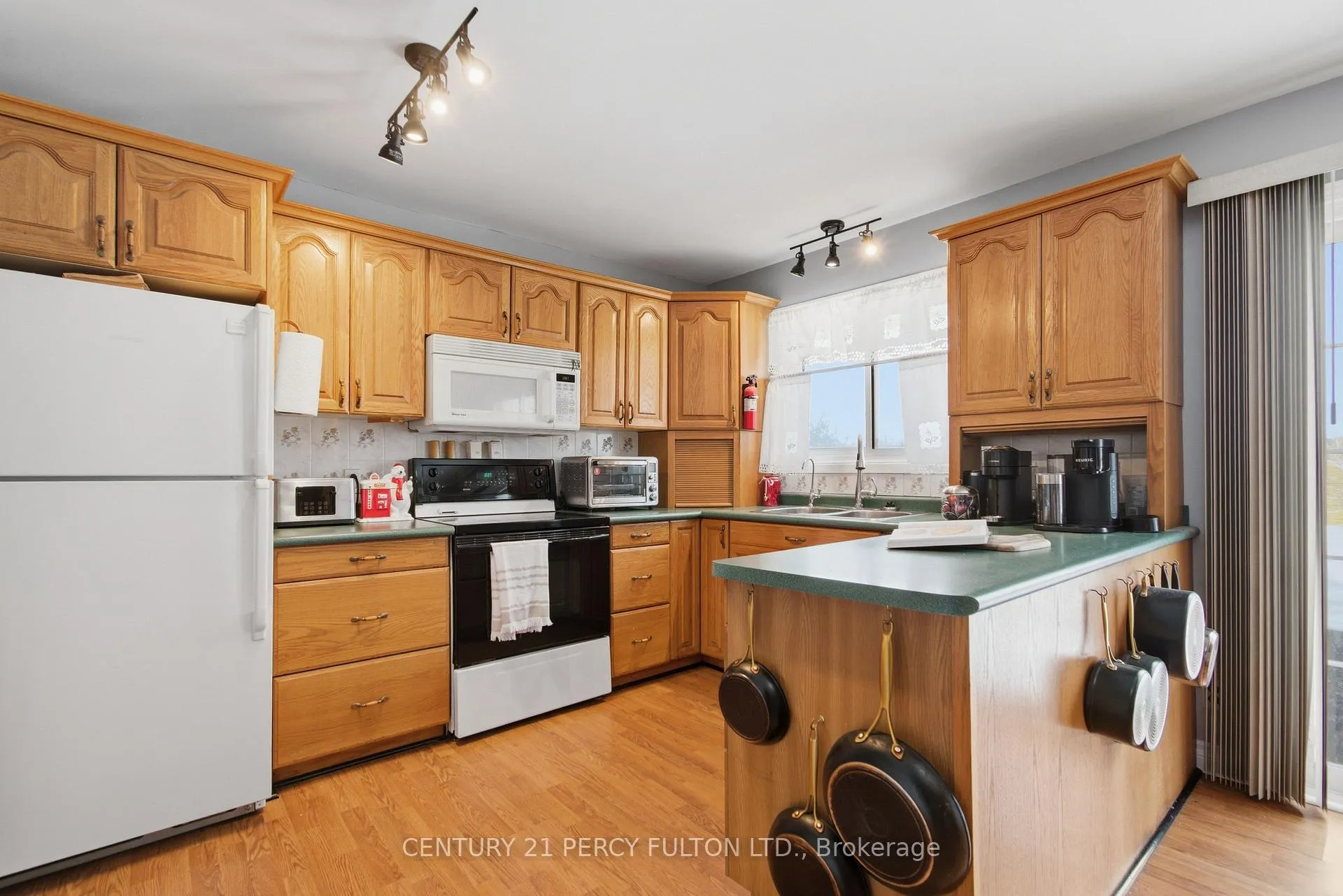 Photo 8 of 358 Densmore Road, Cobourg — HOMEH