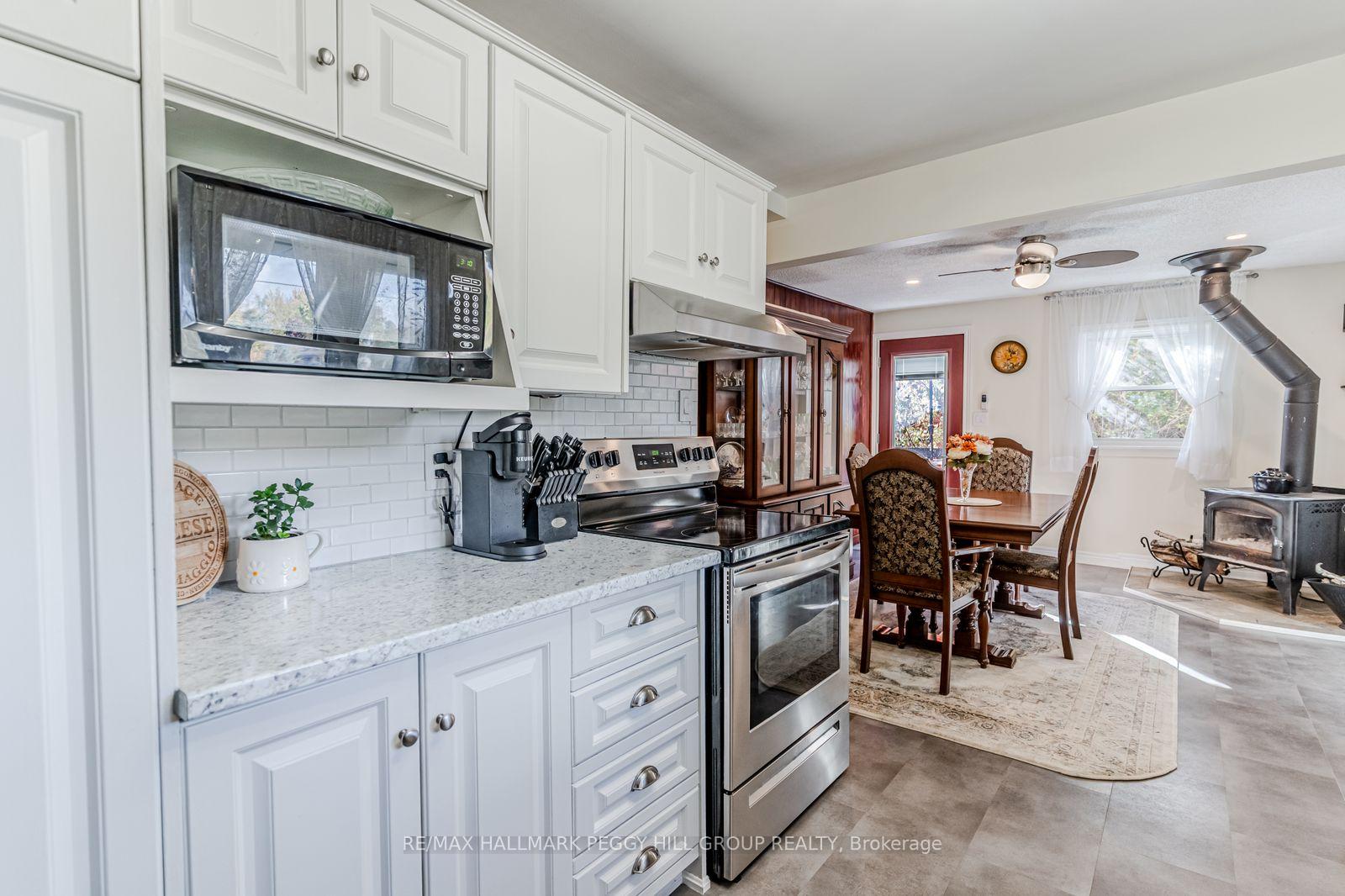 Photo 5 of 759 Florence Road, Innisfil, Alcona — HOMEH