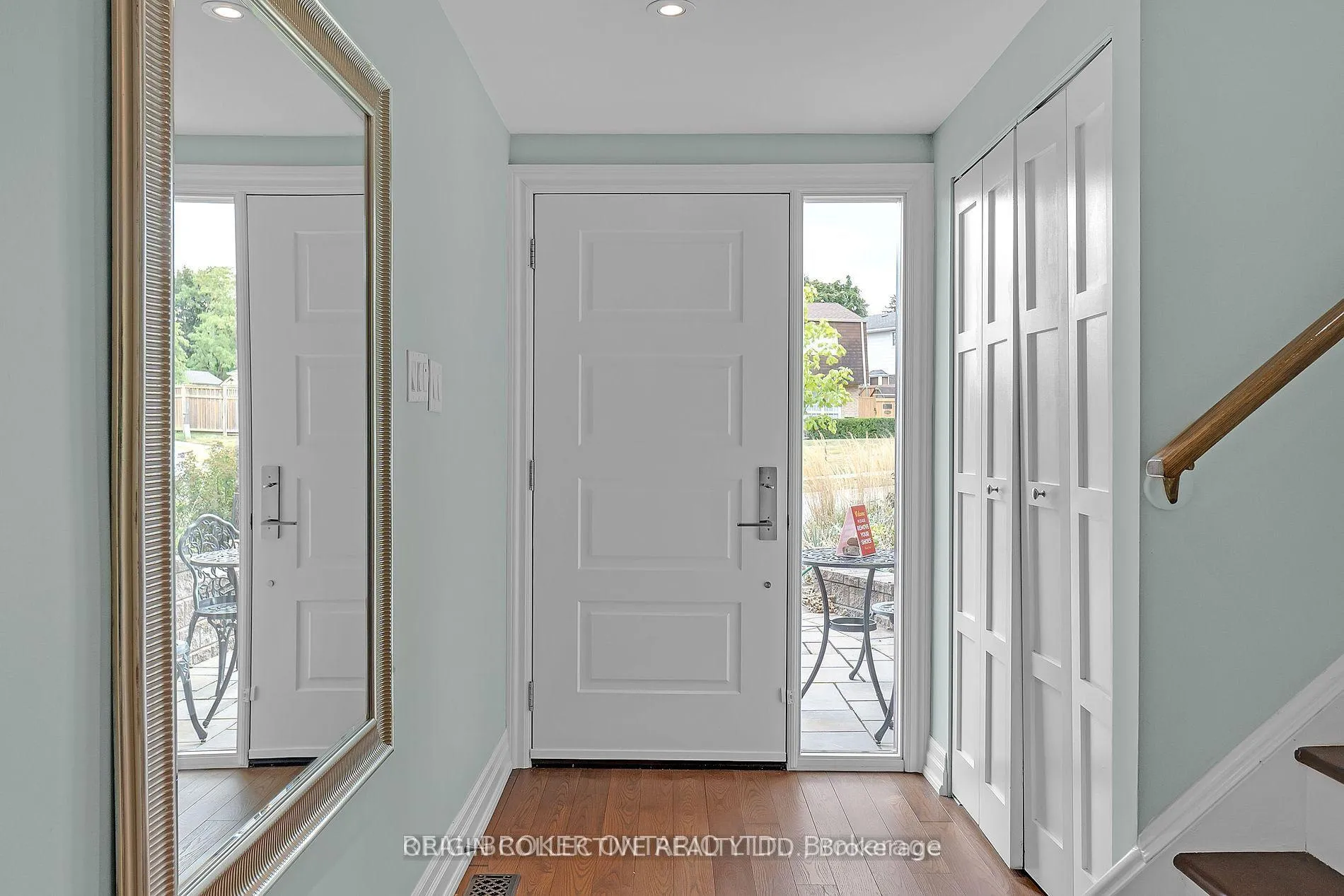 Photo 3 of 1863 Heather Hills Drive, Burlington, Tyandaga — HOMEH