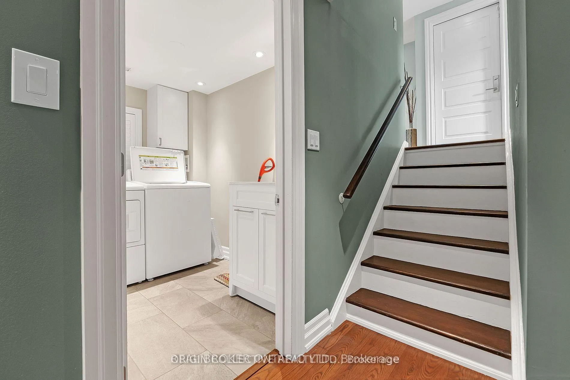 Photo 20 of 1863 Heather Hills Drive, Burlington, Tyandaga — HOMEH