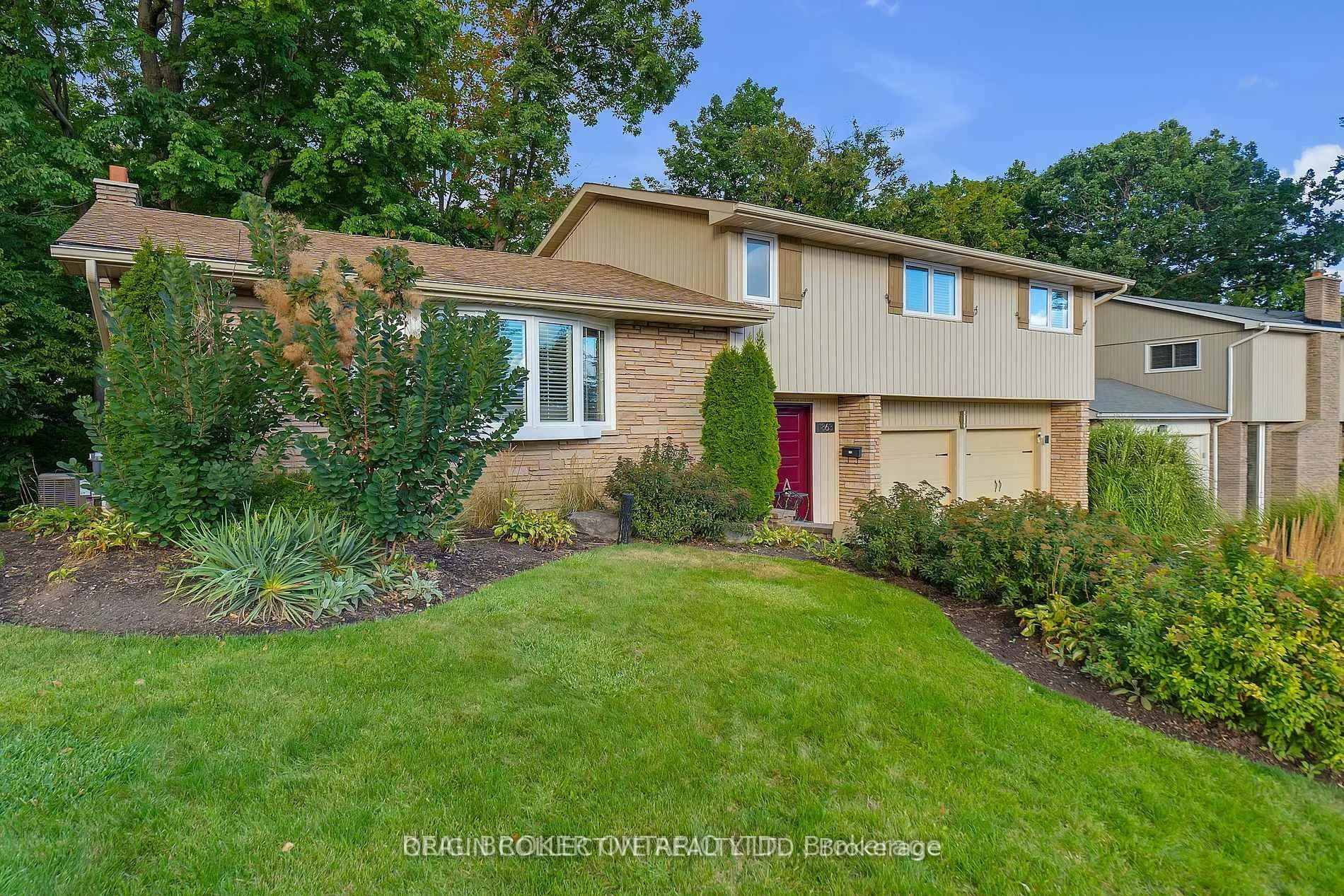 Photo 28 of 1863 Heather Hills Drive, Burlington, Tyandaga — HOMEH