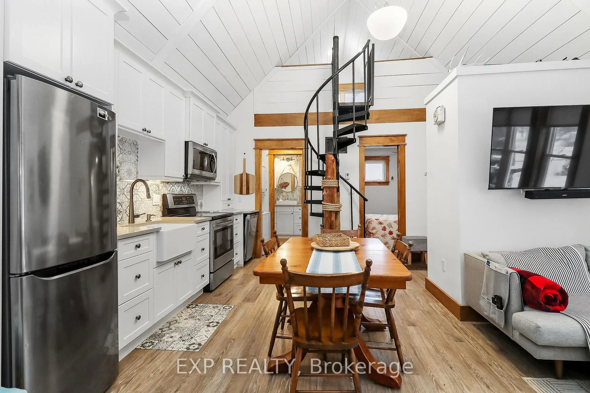 Photo 13 of 30 29th Street N, Wasaga Beach — HOMEH