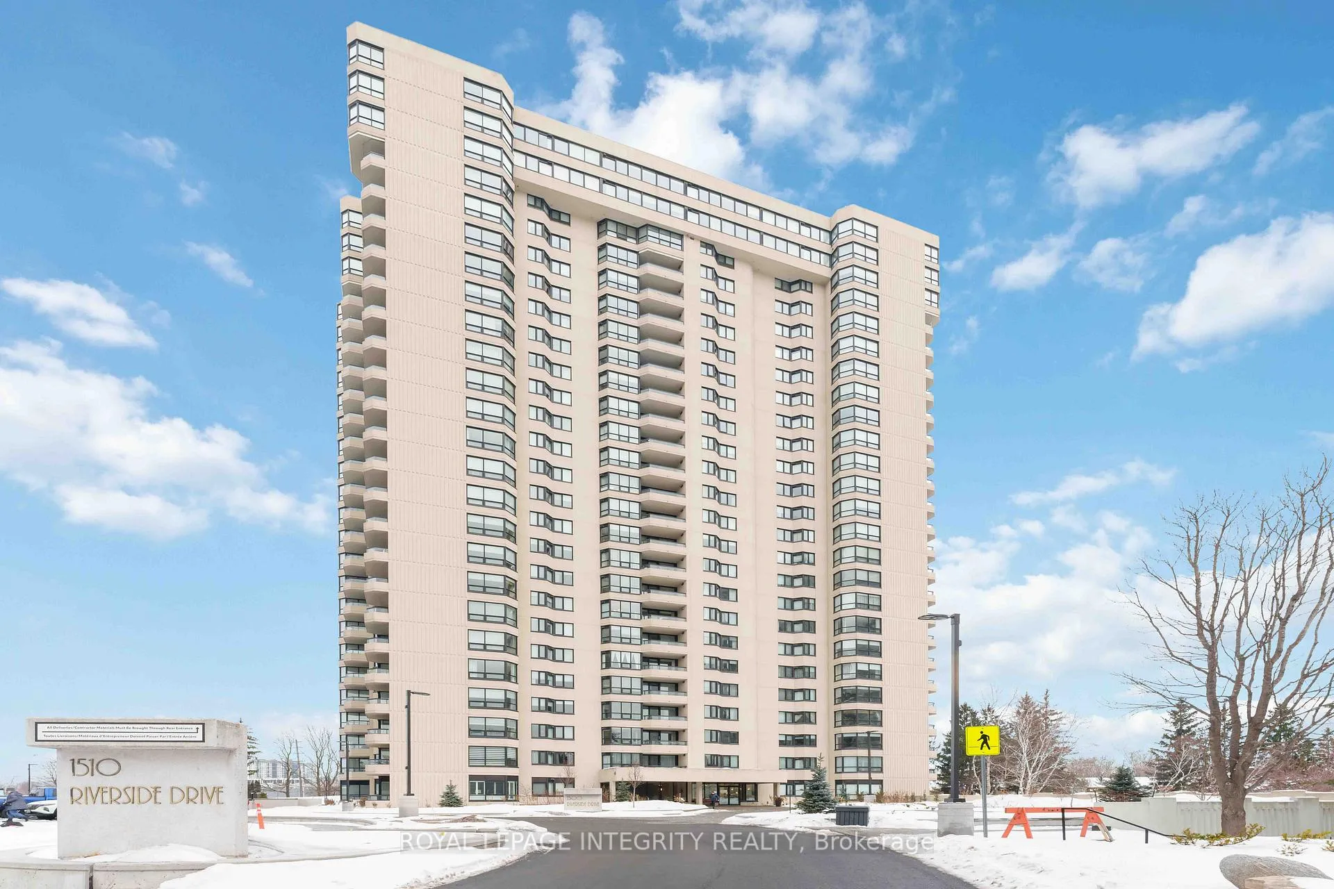 Photo 1 of Unit 708, 1500 Riverside Drive, Ottawa, Riverview Park — HOMEH