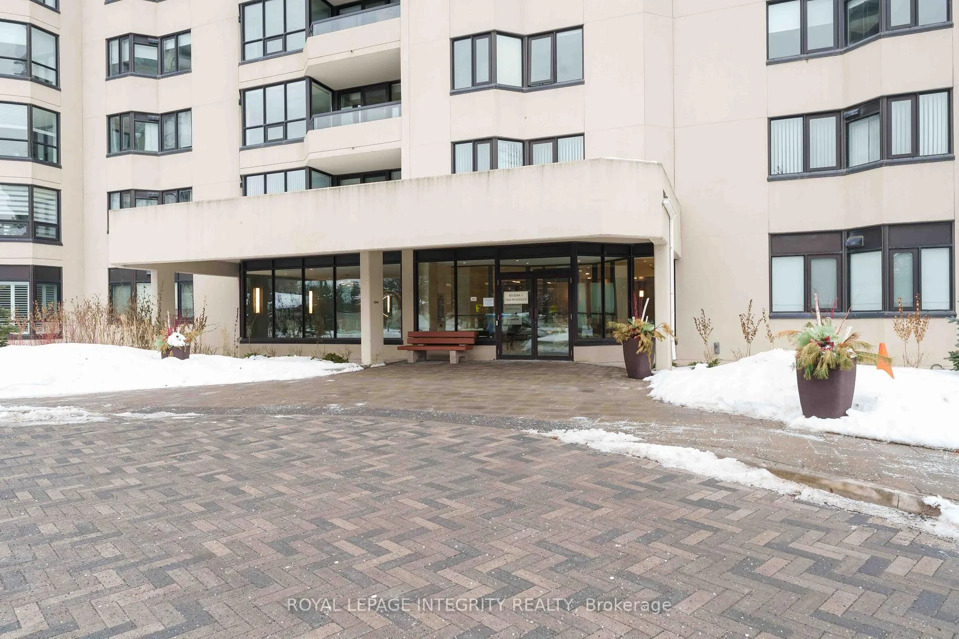 Photo 3 of Unit 708, 1500 Riverside Drive, Ottawa, Riverview Park — HOMEH