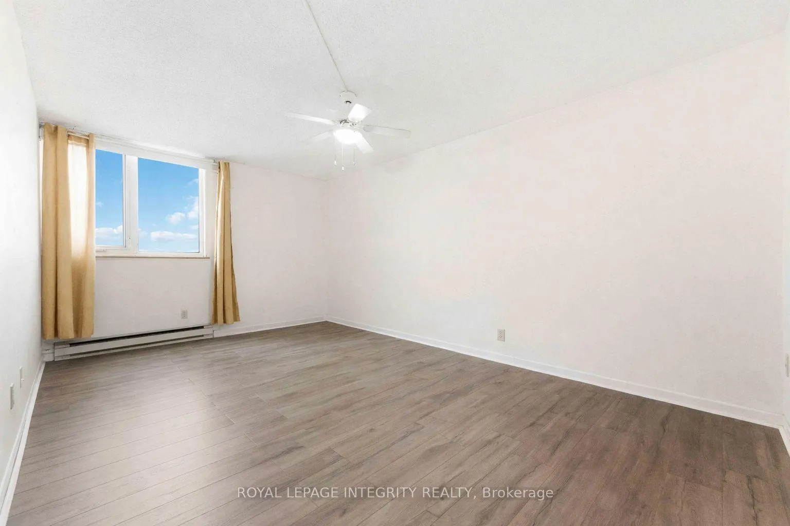 Photo 21 of Unit 708, 1500 Riverside Drive, Ottawa, Riverview Park — HOMEH