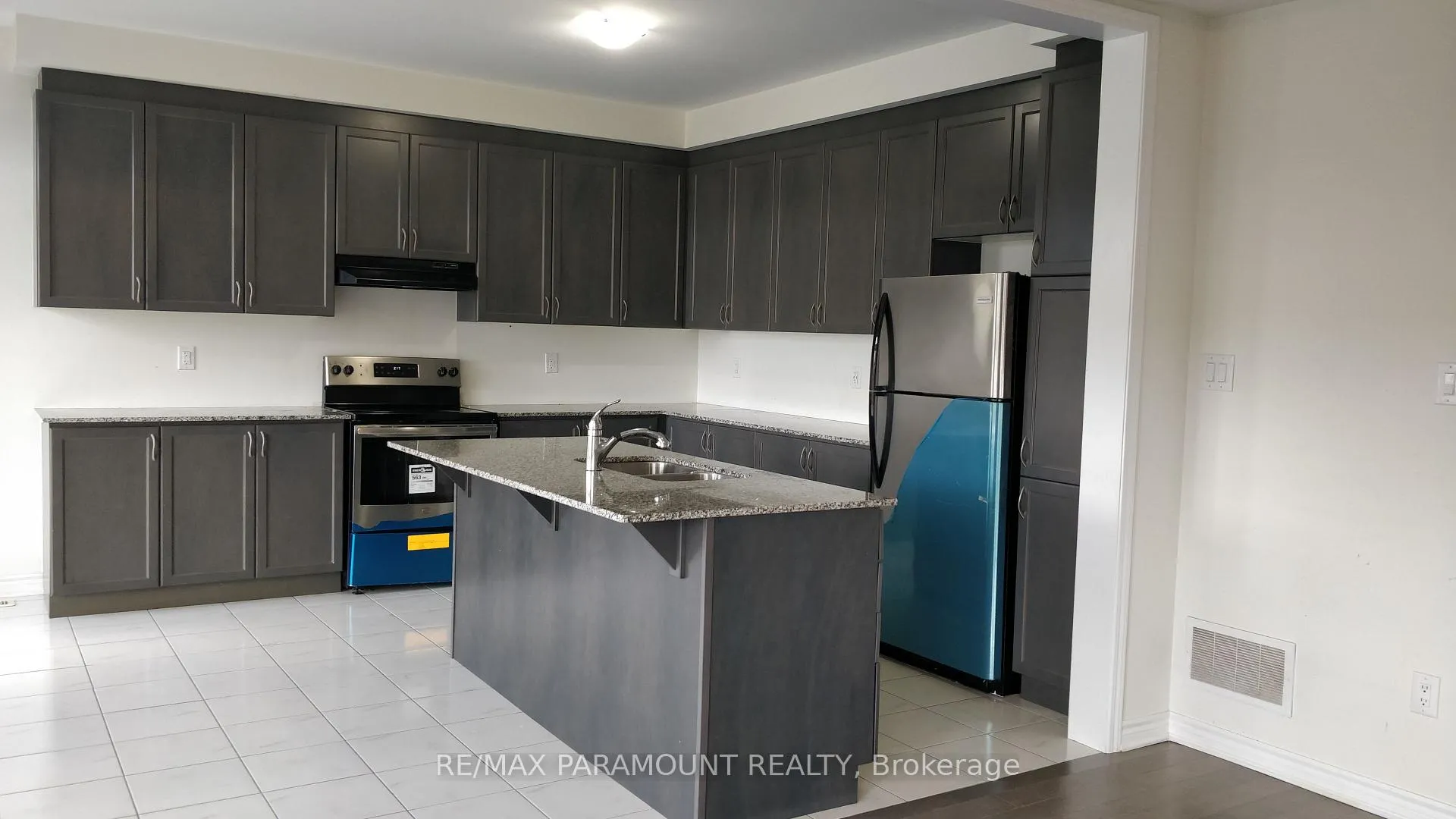 Photo 3 of 15 Affusion Road, Brampton, Northwest Brampton — HOMEH