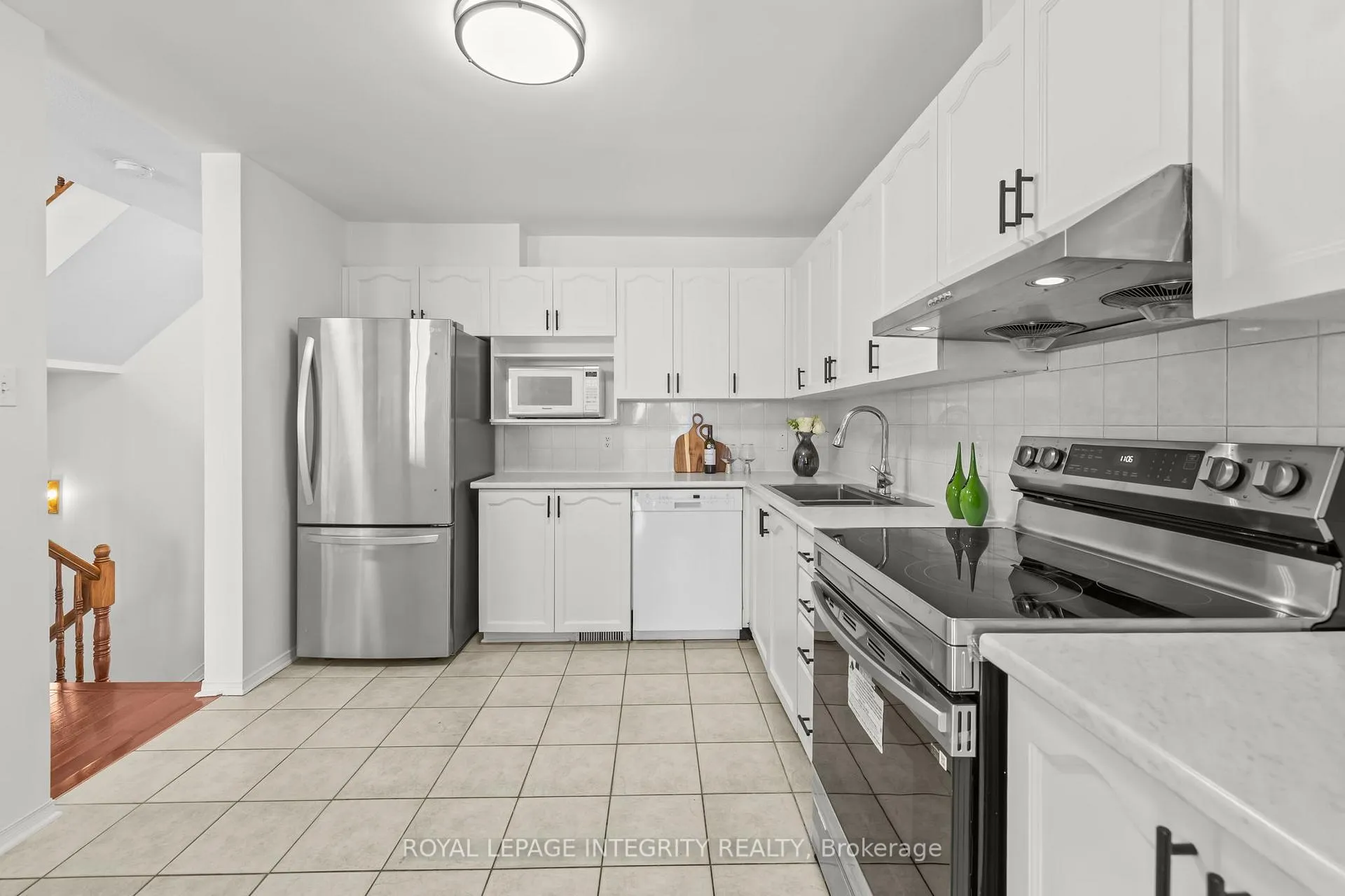 Photo 14 of 25 Southpointe Avenue, Ottawa, Barrhaven - Longfields — HOMEH
