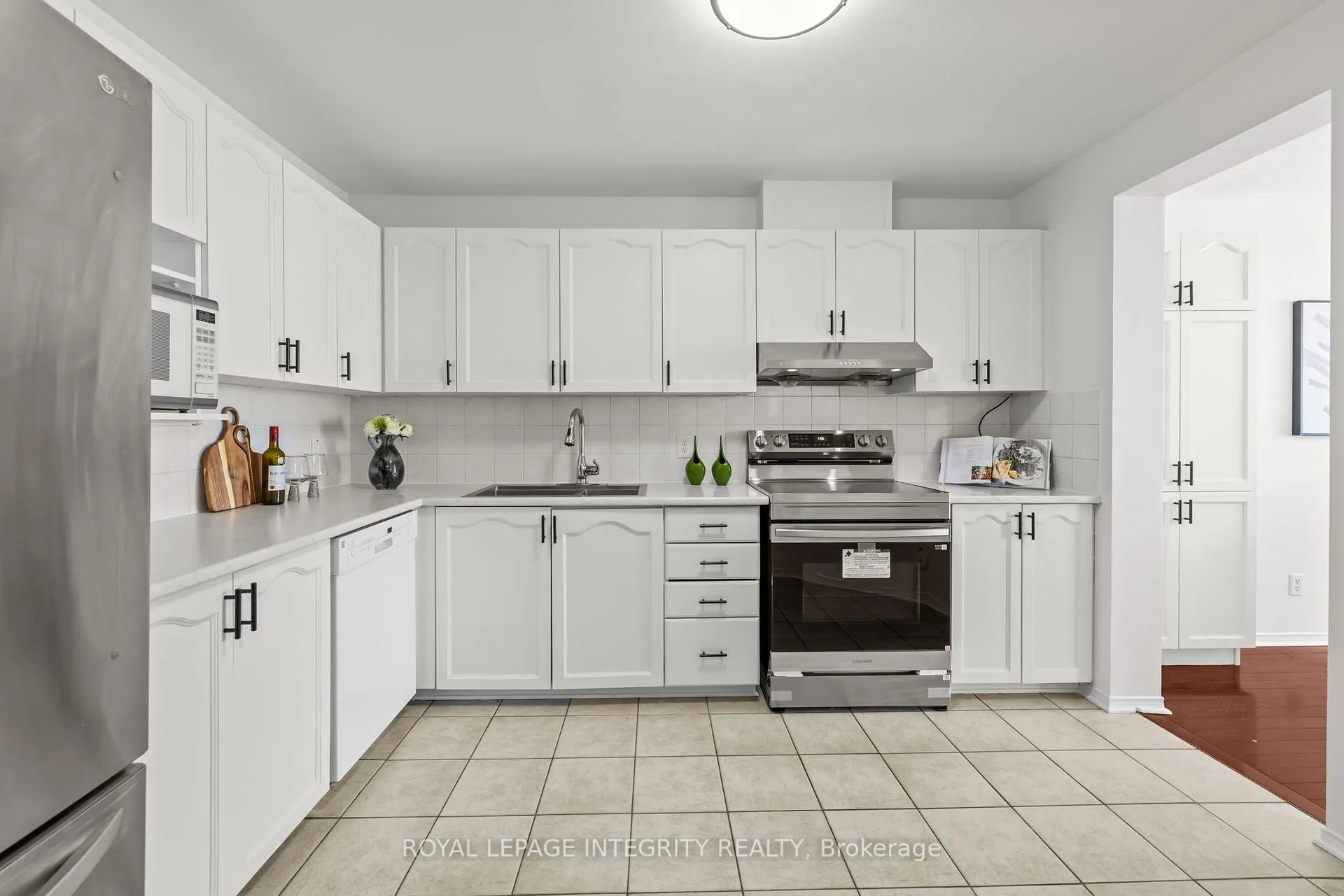 Photo 15 of 25 Southpointe Avenue, Ottawa, Barrhaven - Longfields — HOMEH