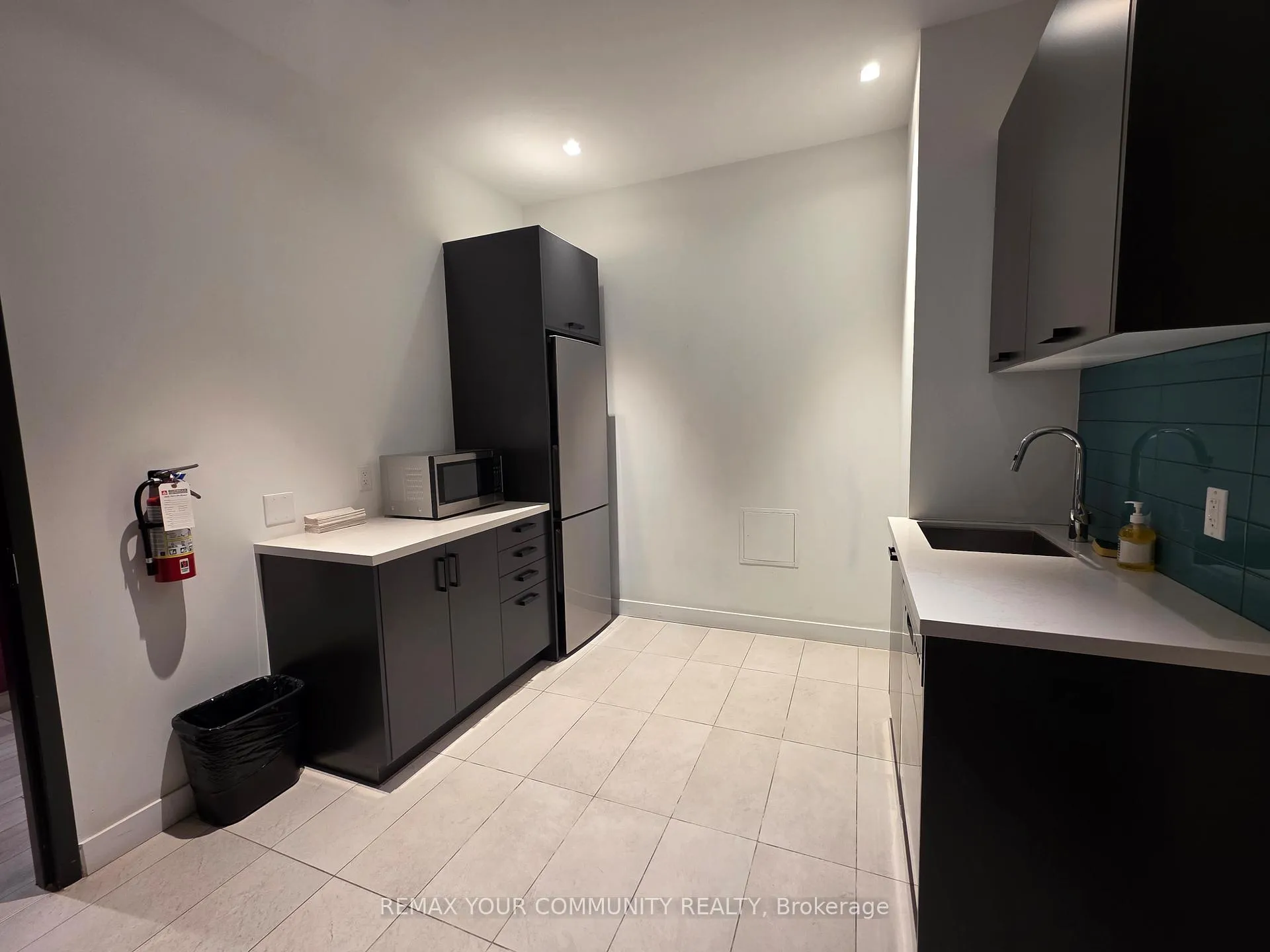 Photo 23 of Unit PH805, 2301 Danforth Avenue, Toronto, East End-Danforth — HOMEH
