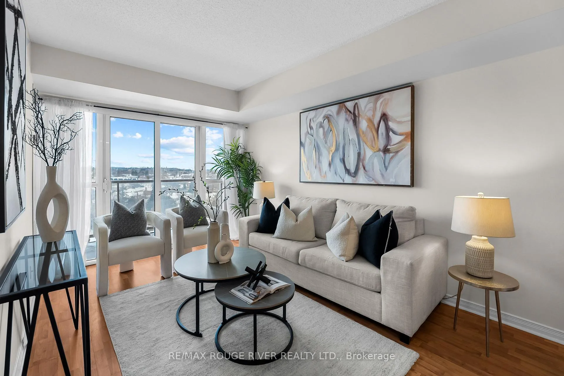 Photo 3 of Unit 818, 1200 The Esplanade Road N, Pickering, Town Centre — HOMEH