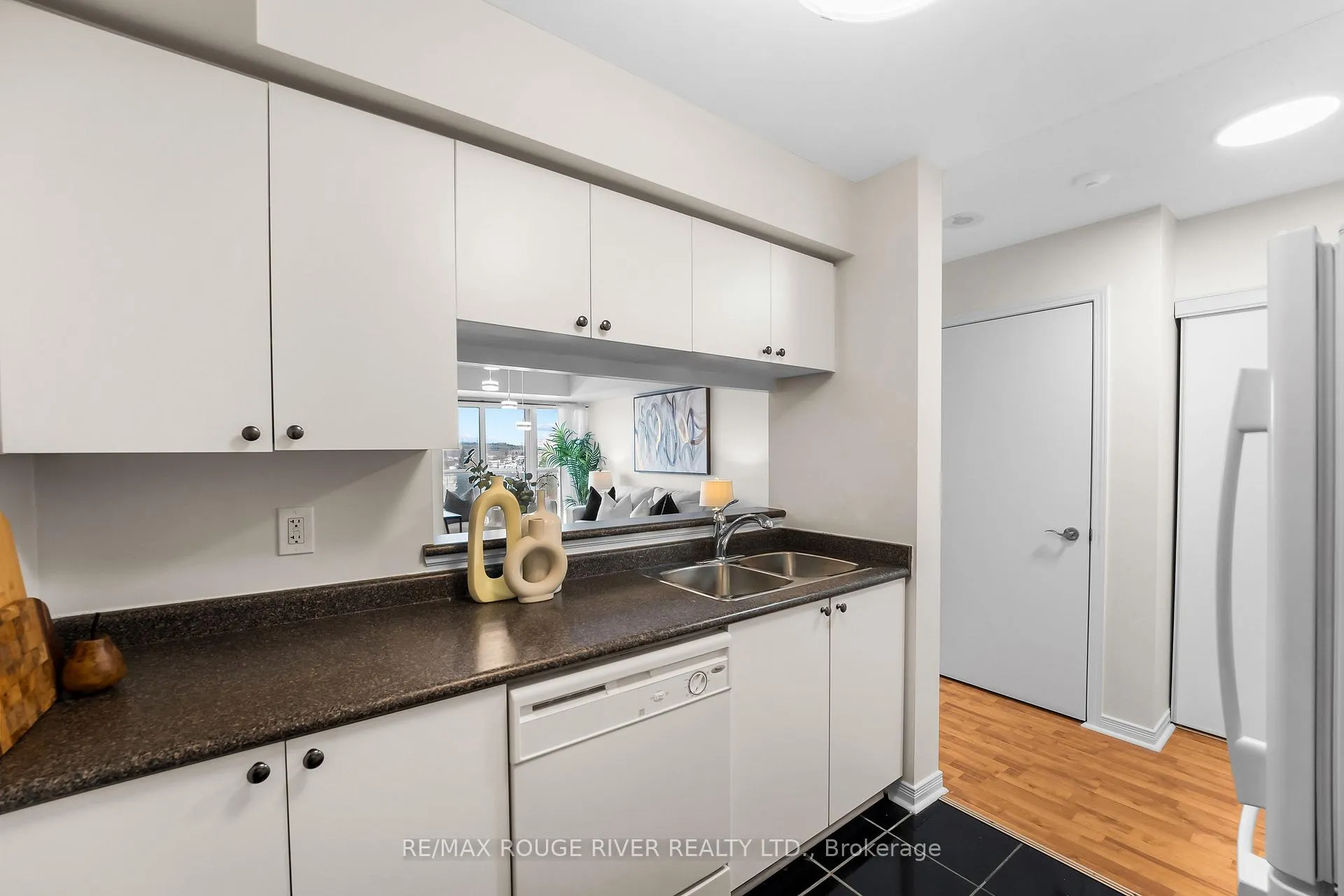 Photo 14 of Unit 818, 1200 The Esplanade Road N, Pickering, Town Centre — HOMEH