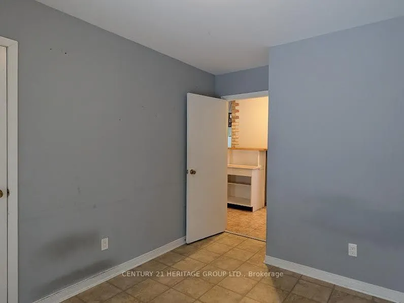 Photo 6 of Unit Main, 712 Victory Drive, Pickering, West Shore — HOMEH