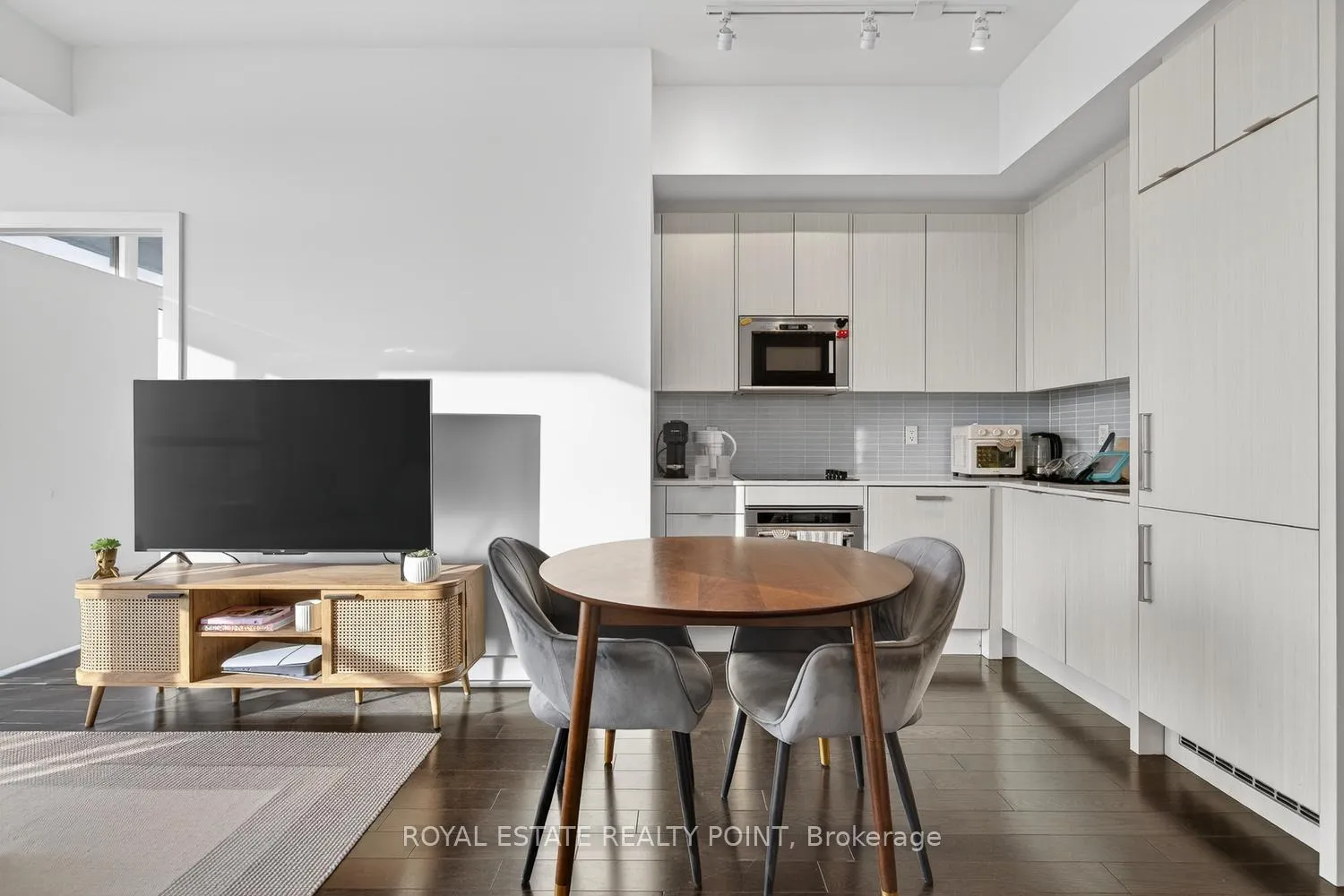 Photo 12 of Unit 2409, 181 Bedford Road, Toronto, The Annex — HOMEH