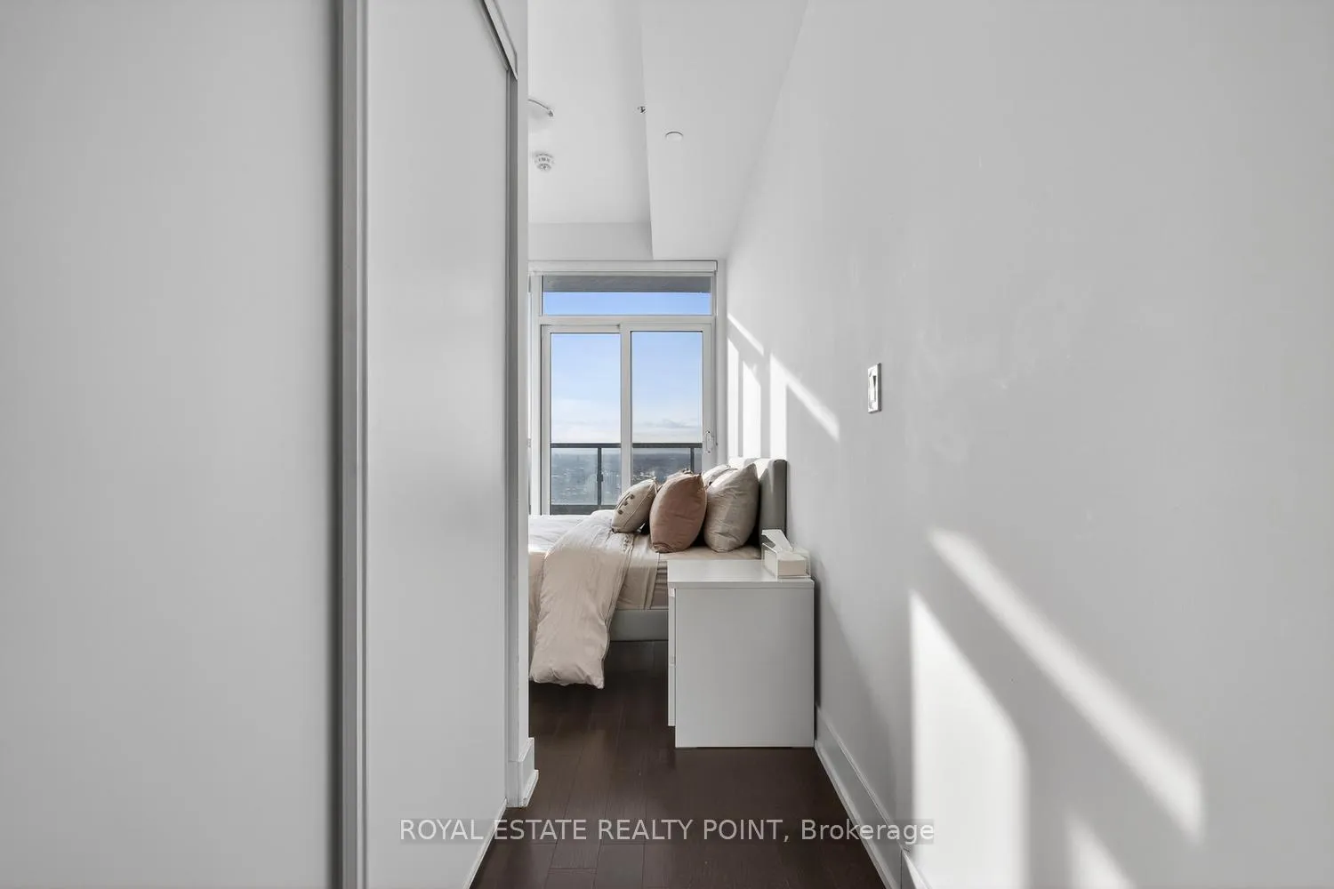 Photo 16 of Unit 2409, 181 Bedford Road, Toronto, The Annex — HOMEH