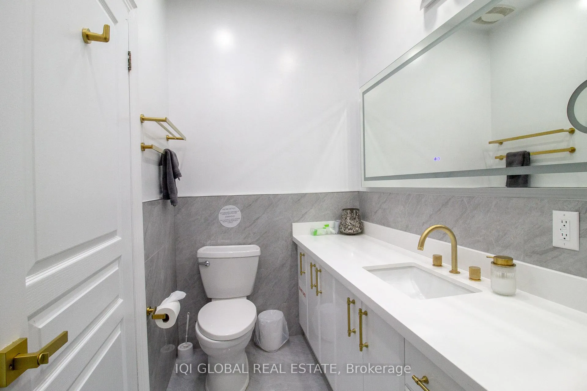 Photo 7 of Unit 05, 2352 Middlefield Road, Markham, Middlefield — HOMEH