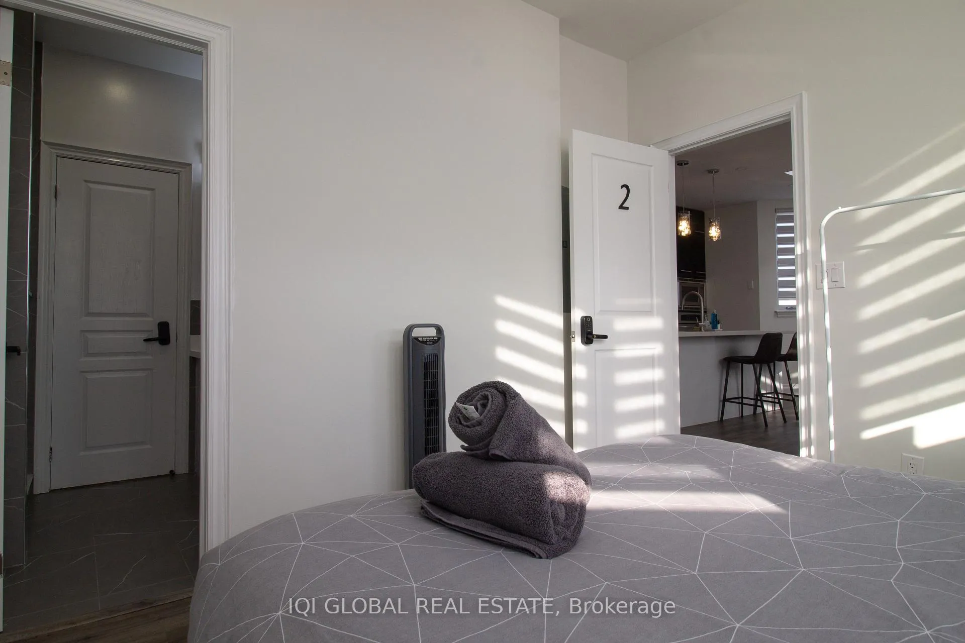 Photo 13 of Unit 05, 2352 Middlefield Road, Markham, Middlefield — HOMEH