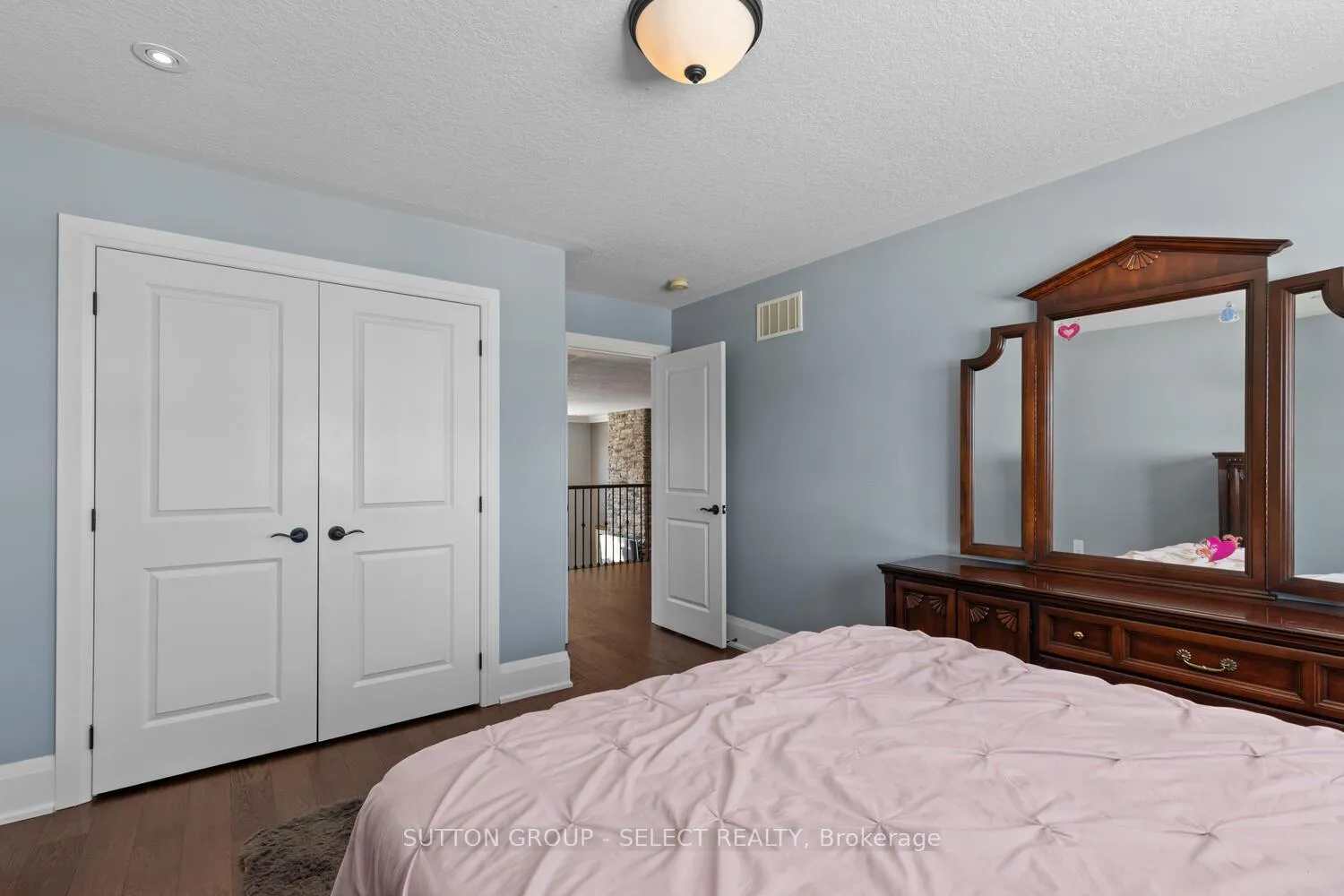 Photo 23 of 276 Sunnybrae Avenue, Innisfil, Stroud — HOMEH