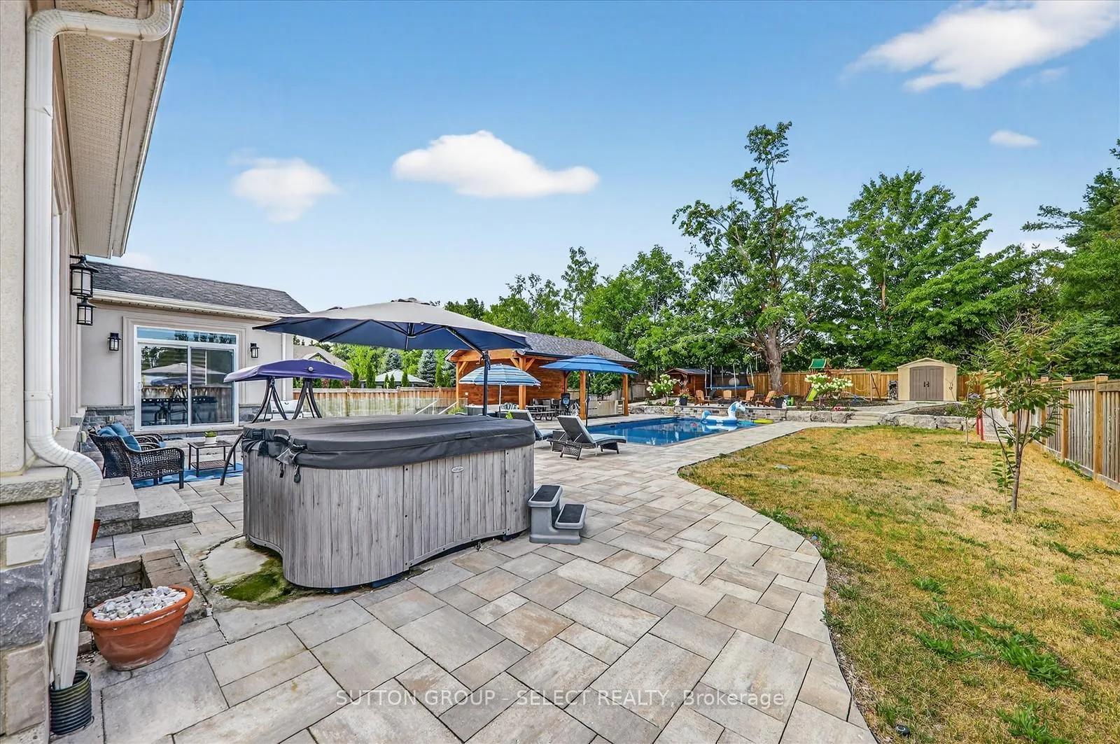 Photo 41 of 276 Sunnybrae Avenue, Innisfil, Stroud — HOMEH