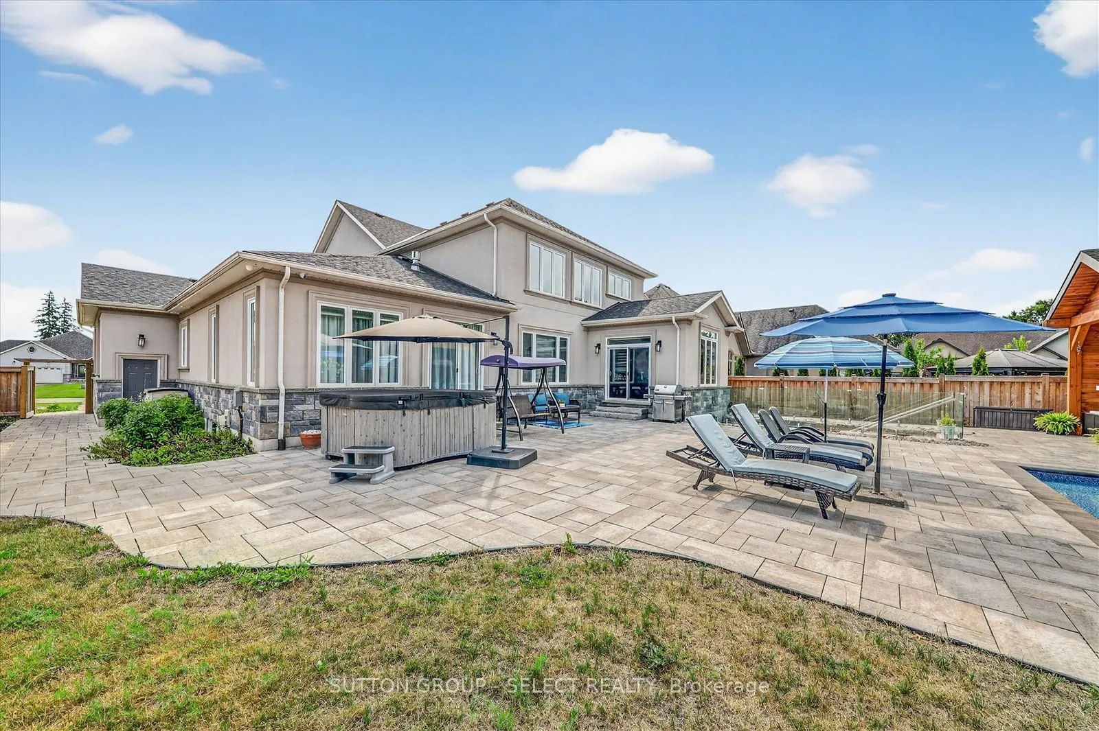 Photo 42 of 276 Sunnybrae Avenue, Innisfil, Stroud — HOMEH