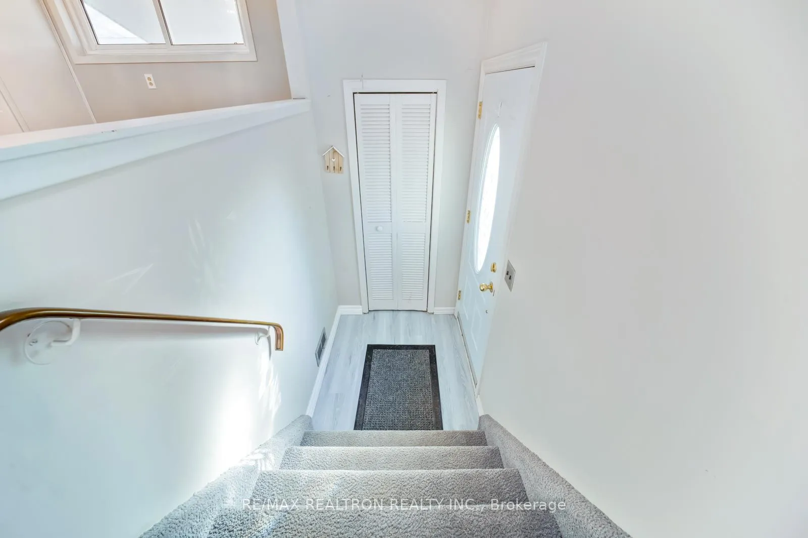 Photo 6 of 85 Thorncliffe Street, Oshawa, Donevan — HOMEH