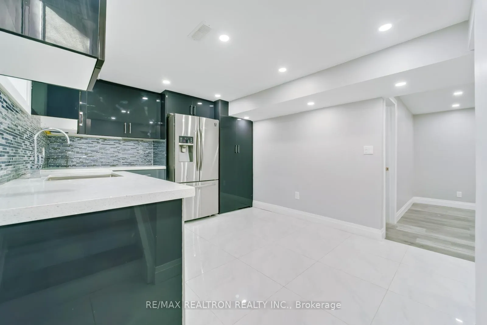 Photo 26 of 85 Thorncliffe Street, Oshawa, Donevan — HOMEH