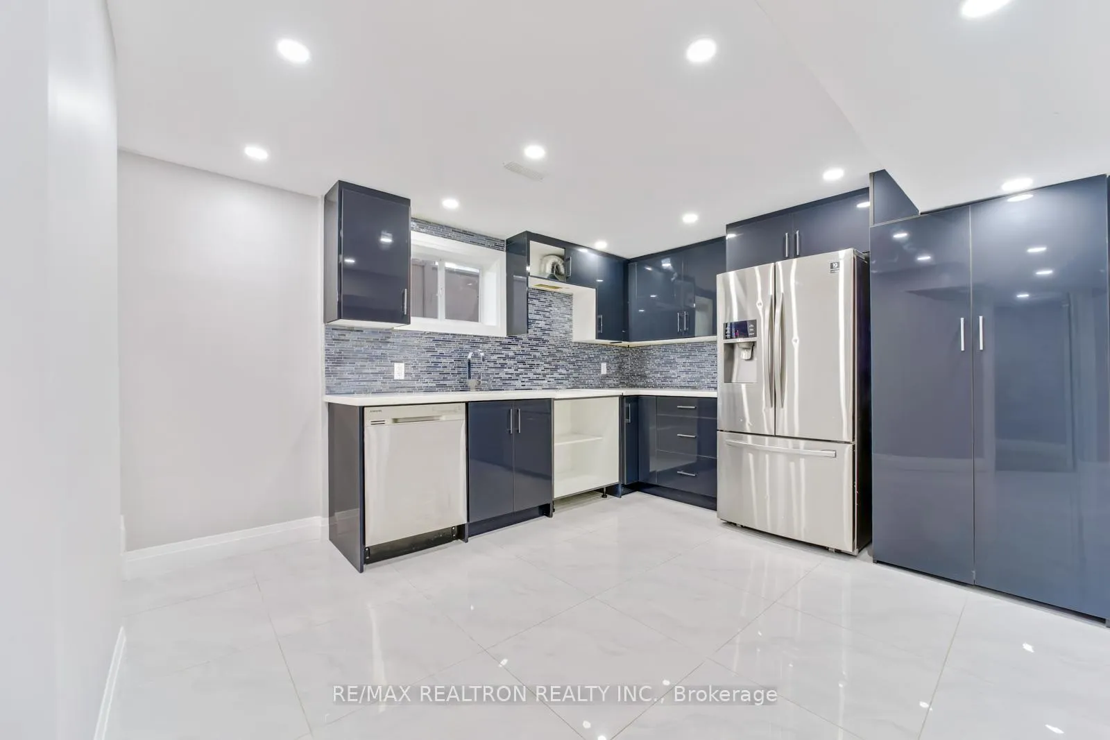 Photo 27 of 85 Thorncliffe Street, Oshawa, Donevan — HOMEH