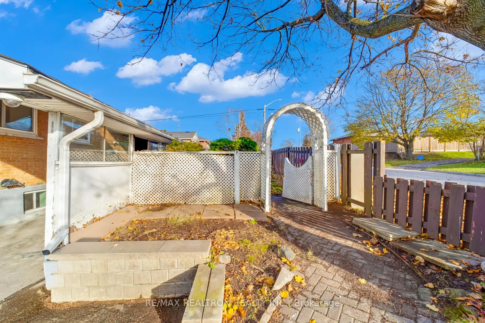 Photo 38 of 85 Thorncliffe Street, Oshawa, Donevan — HOMEH