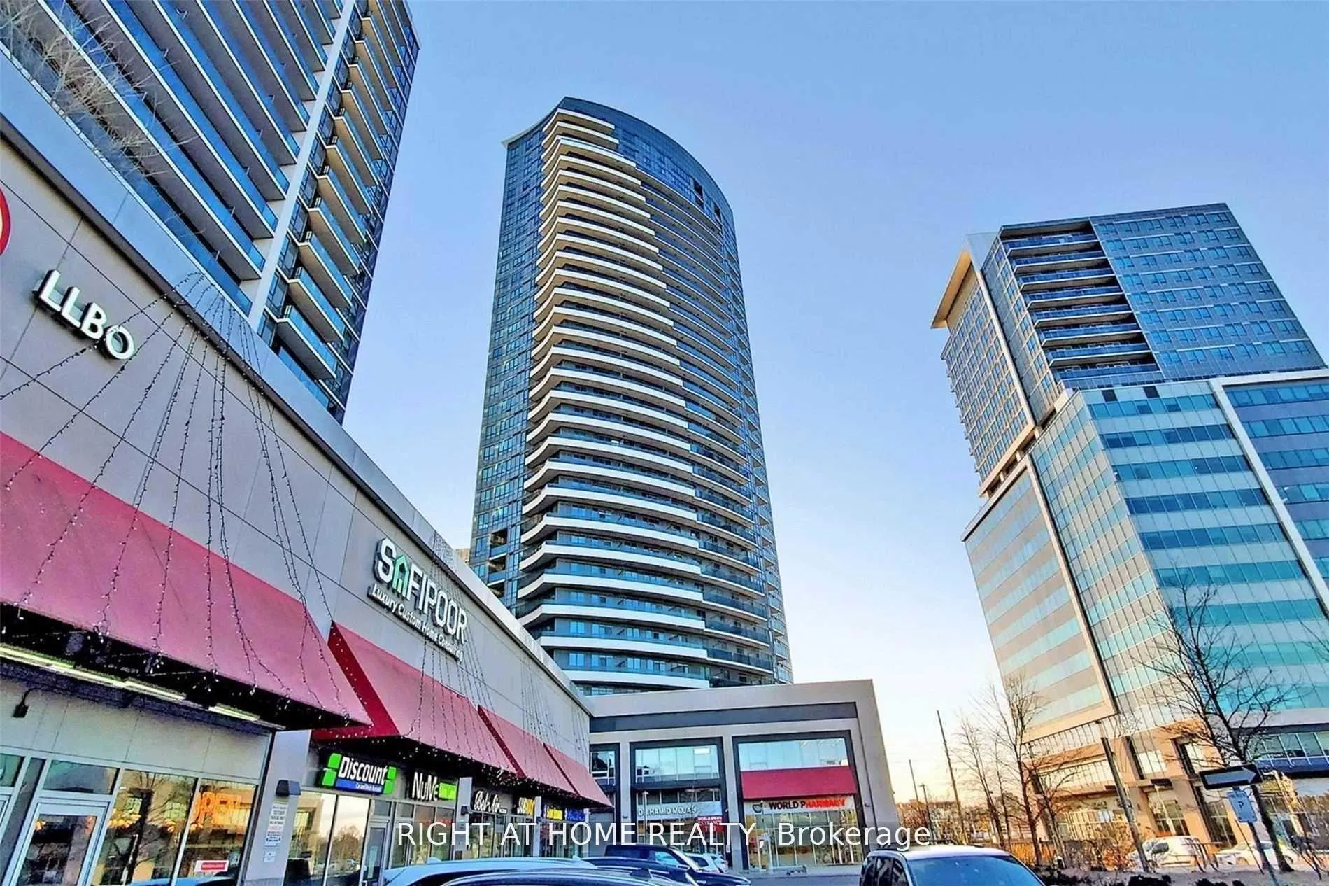 Photo 1 of Unit 606, 7171 Yonge Street, Markham, Thornhill — HOMEH