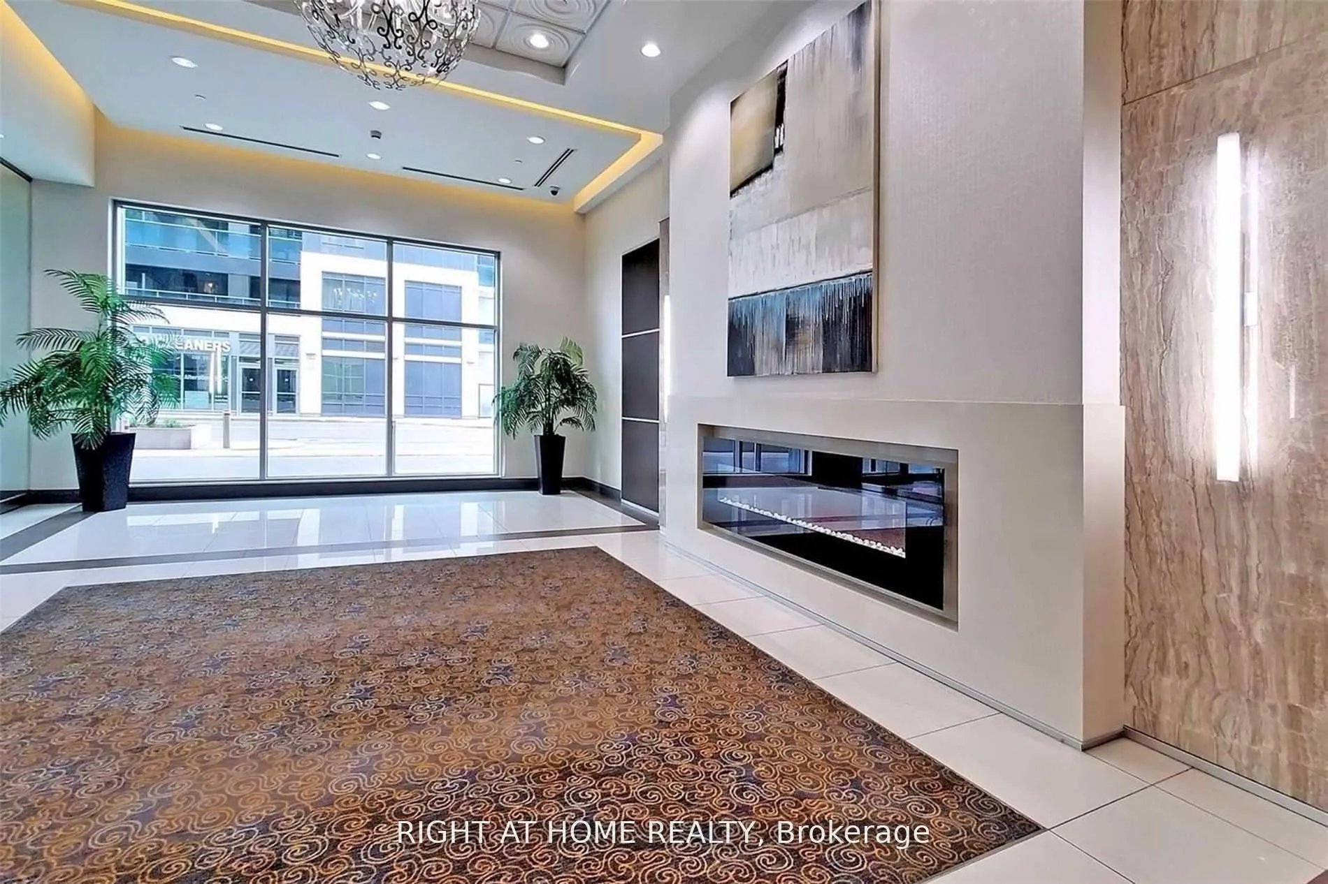 Photo 2 of Unit 606, 7171 Yonge Street, Markham, Thornhill — HOMEH