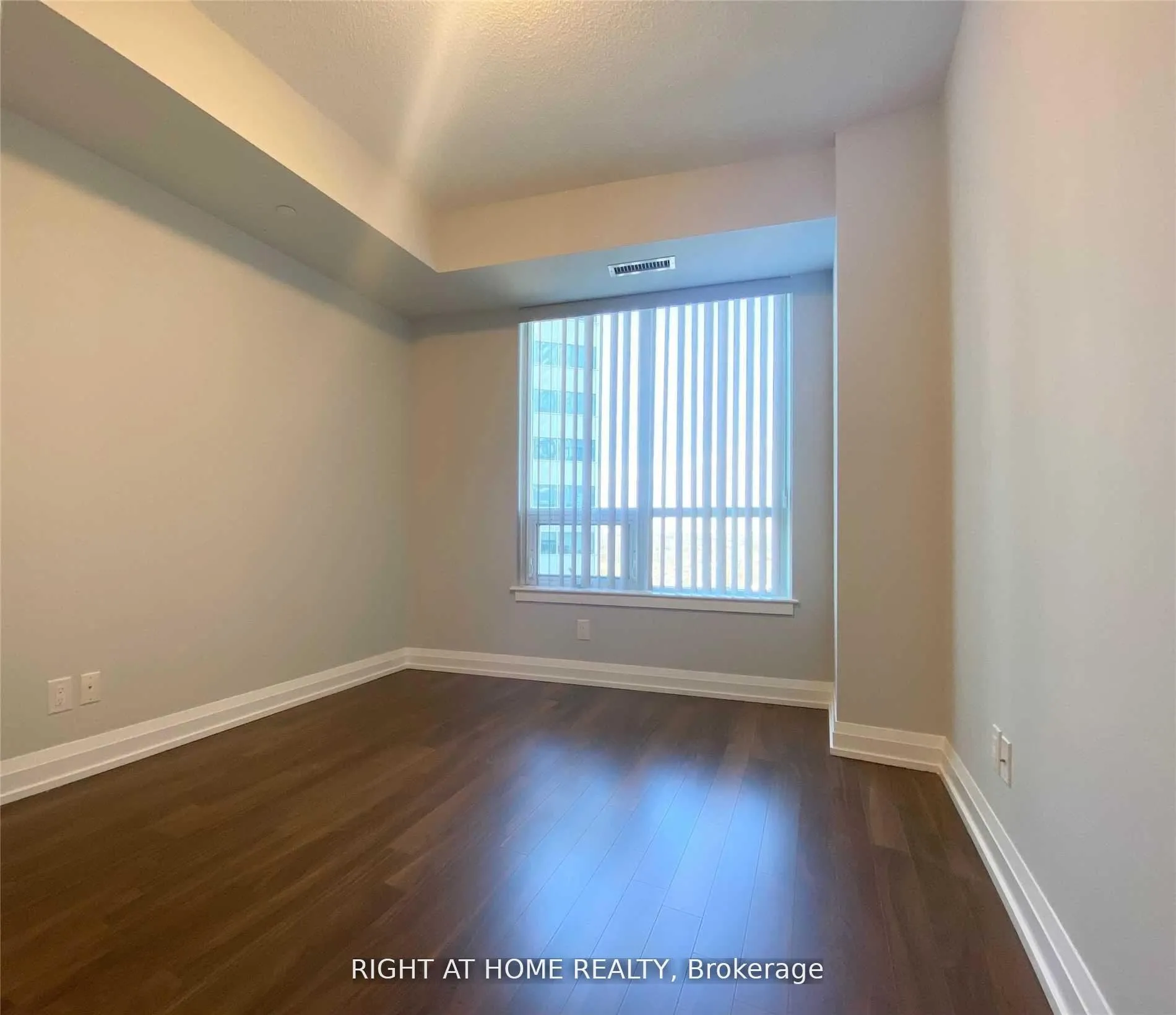 Photo 14 of Unit 606, 7171 Yonge Street, Markham, Thornhill — HOMEH