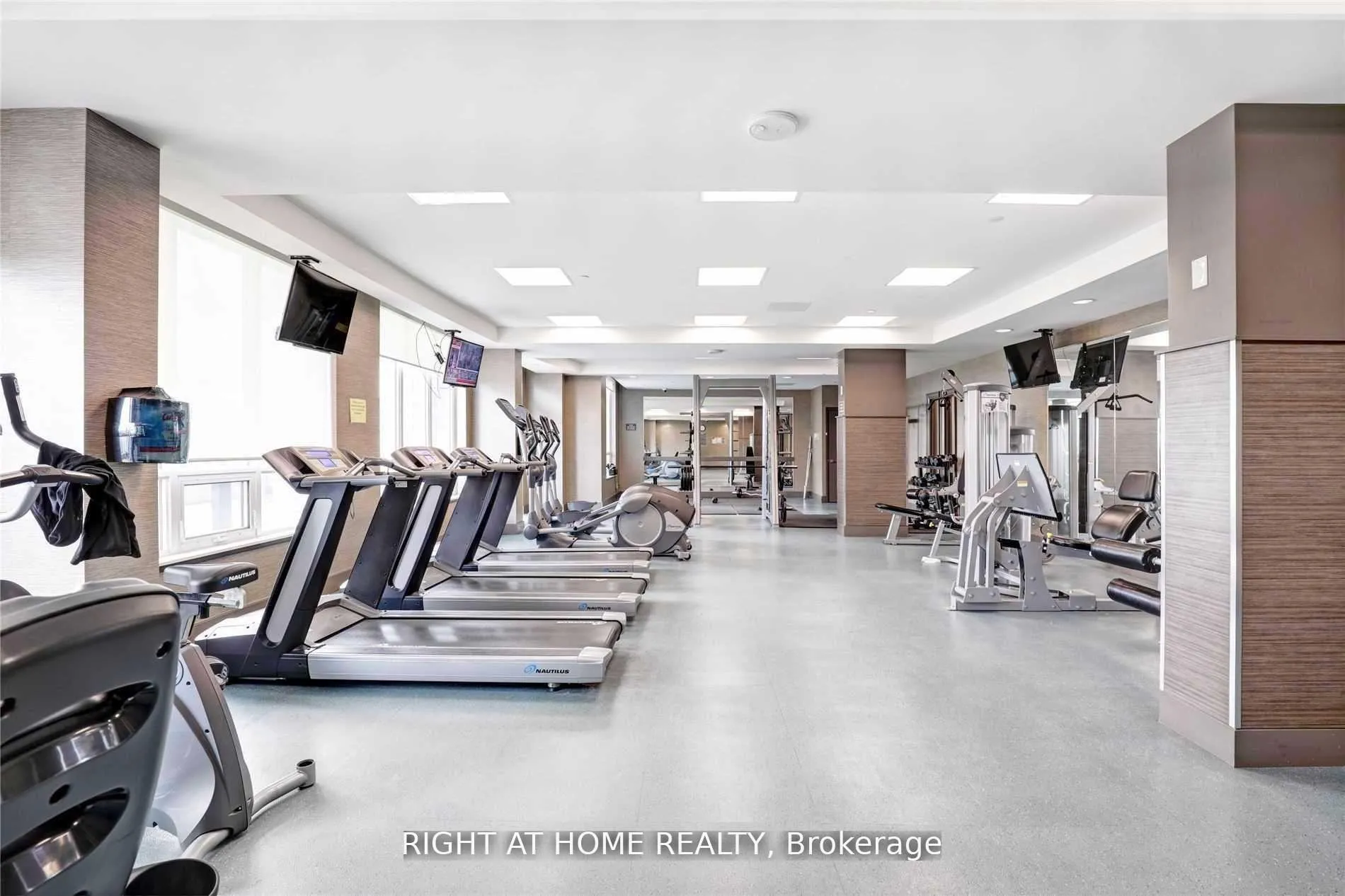 Photo 20 of Unit 606, 7171 Yonge Street, Markham, Thornhill — HOMEH