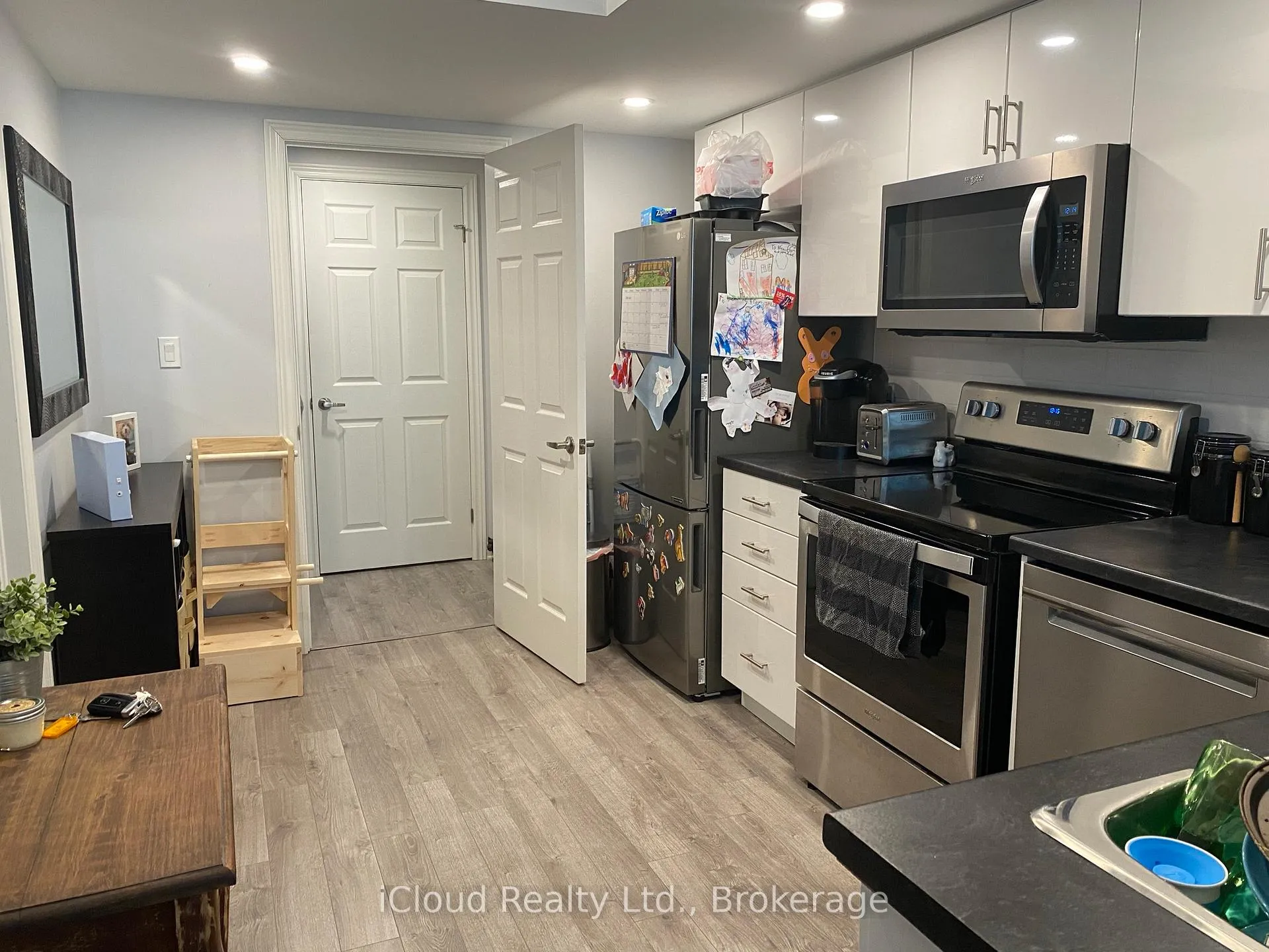 Photo 3 of Unit 2, 10A Lloyd Street, St. Catharines, Western Hill — HOMEH